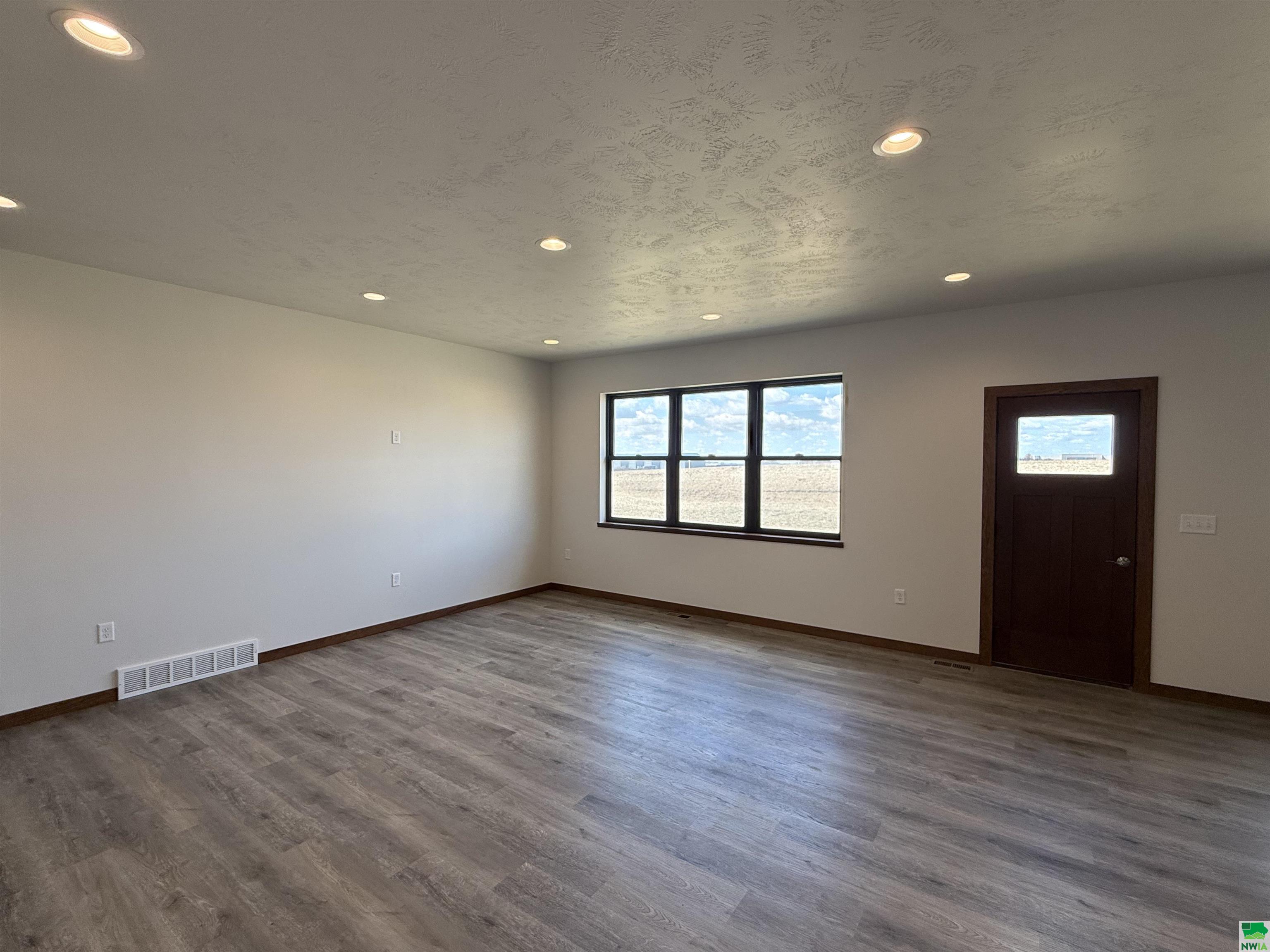 MLS #828303