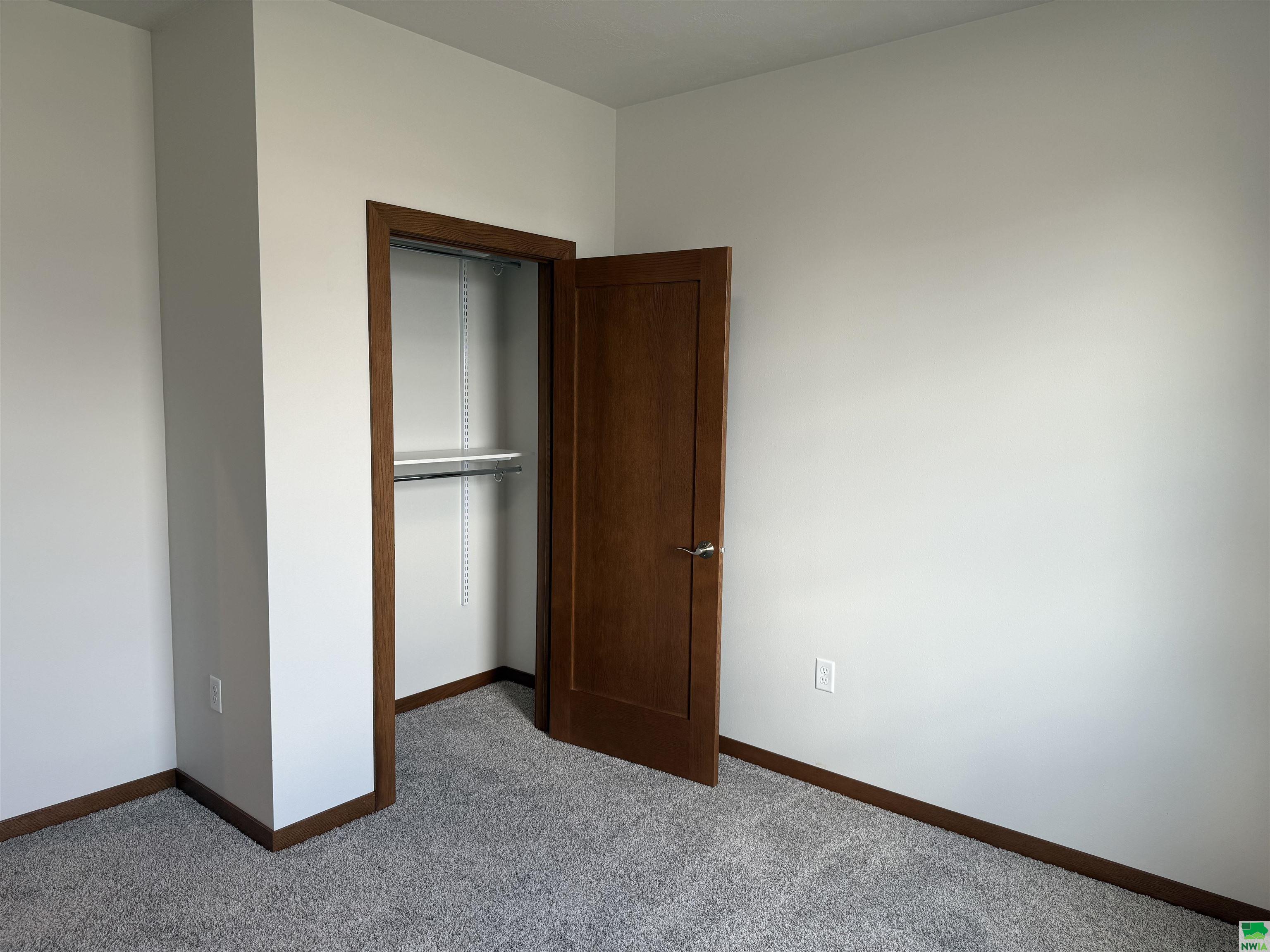 MLS #828303