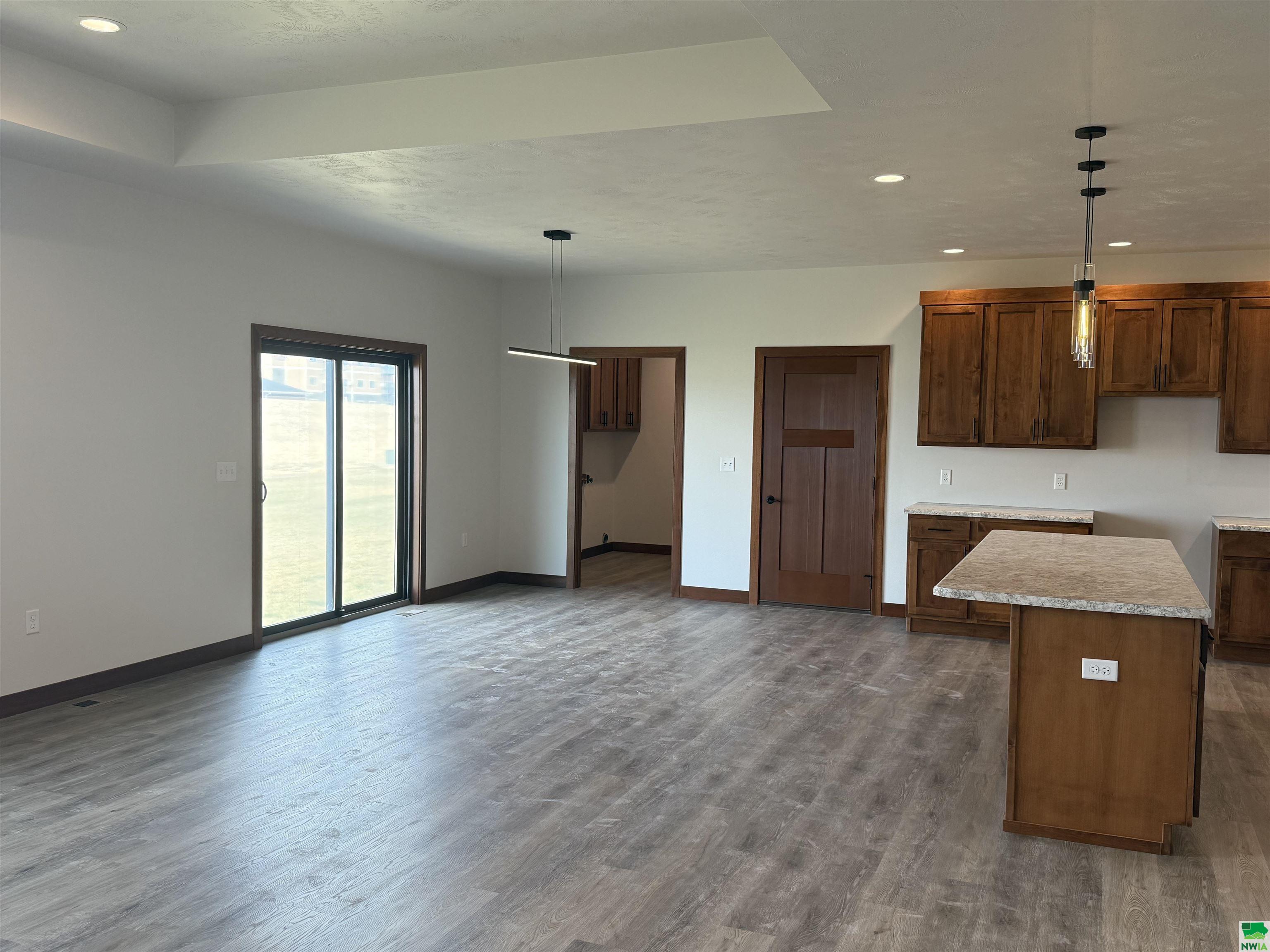 MLS #828304