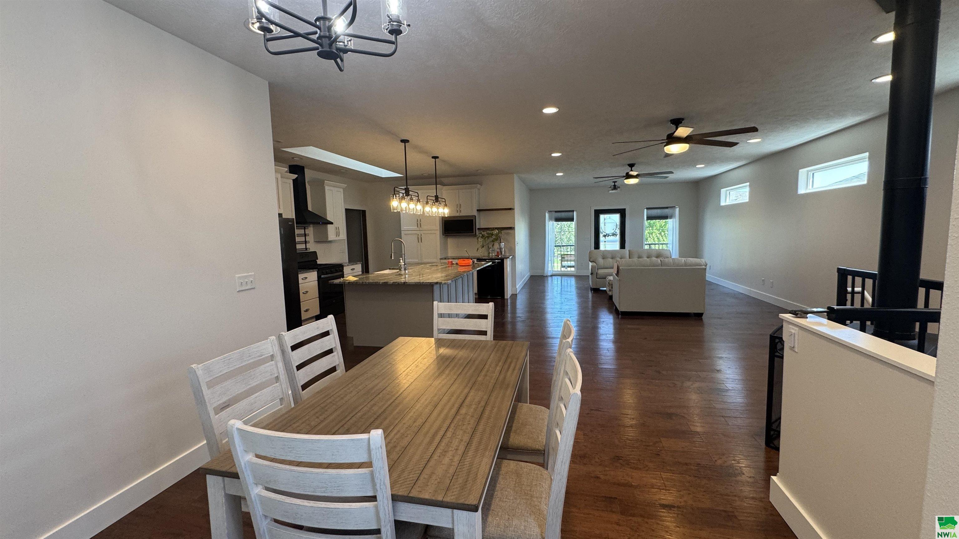MLS #828313