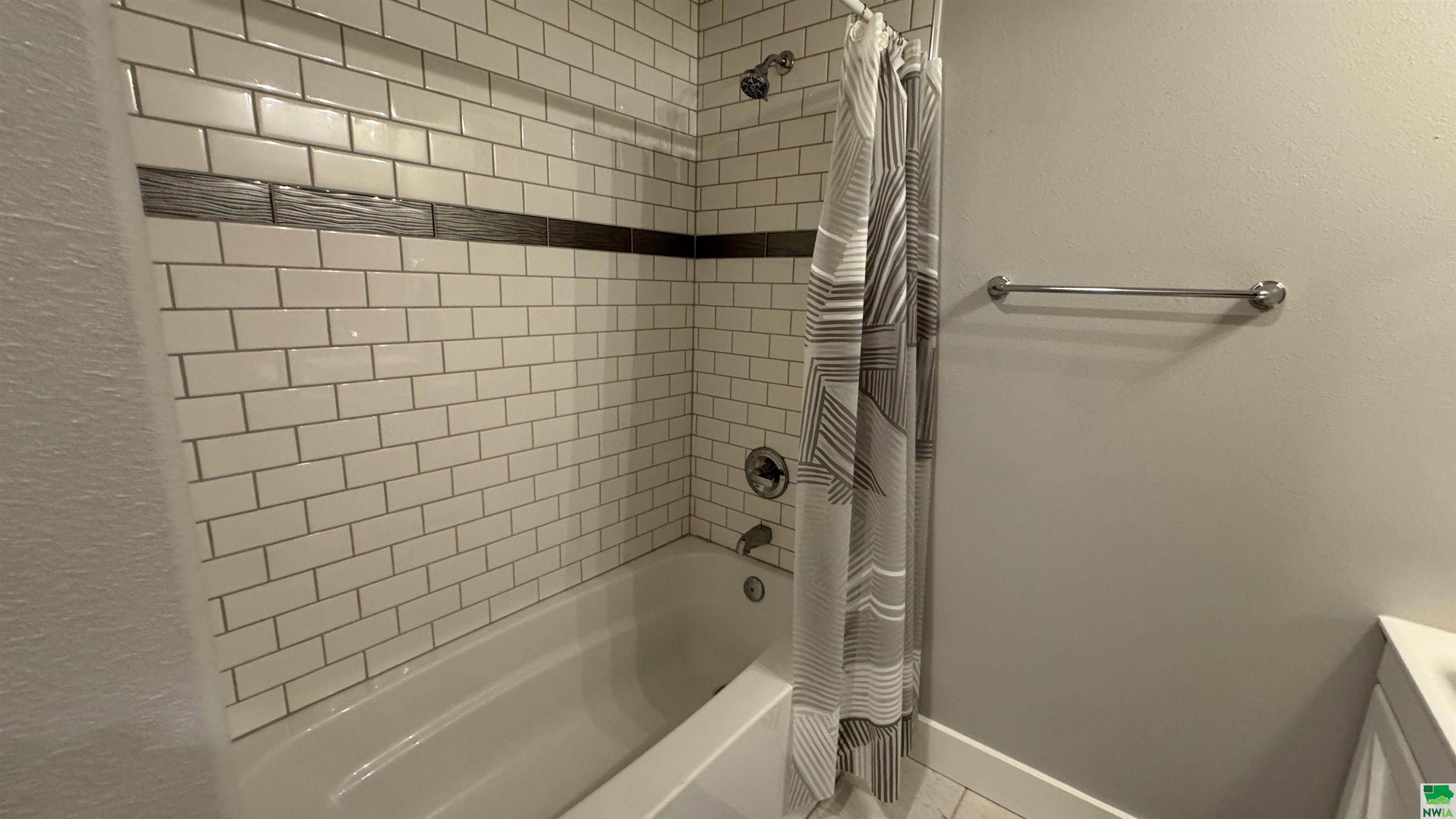 MLS #828313