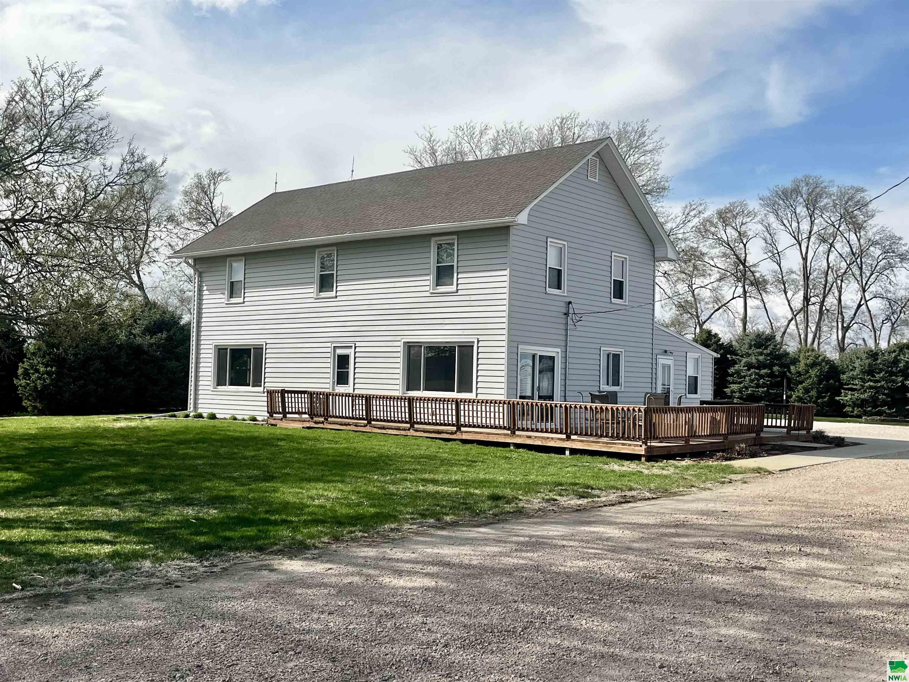47144 324 St, Elk Point, SD 57025 