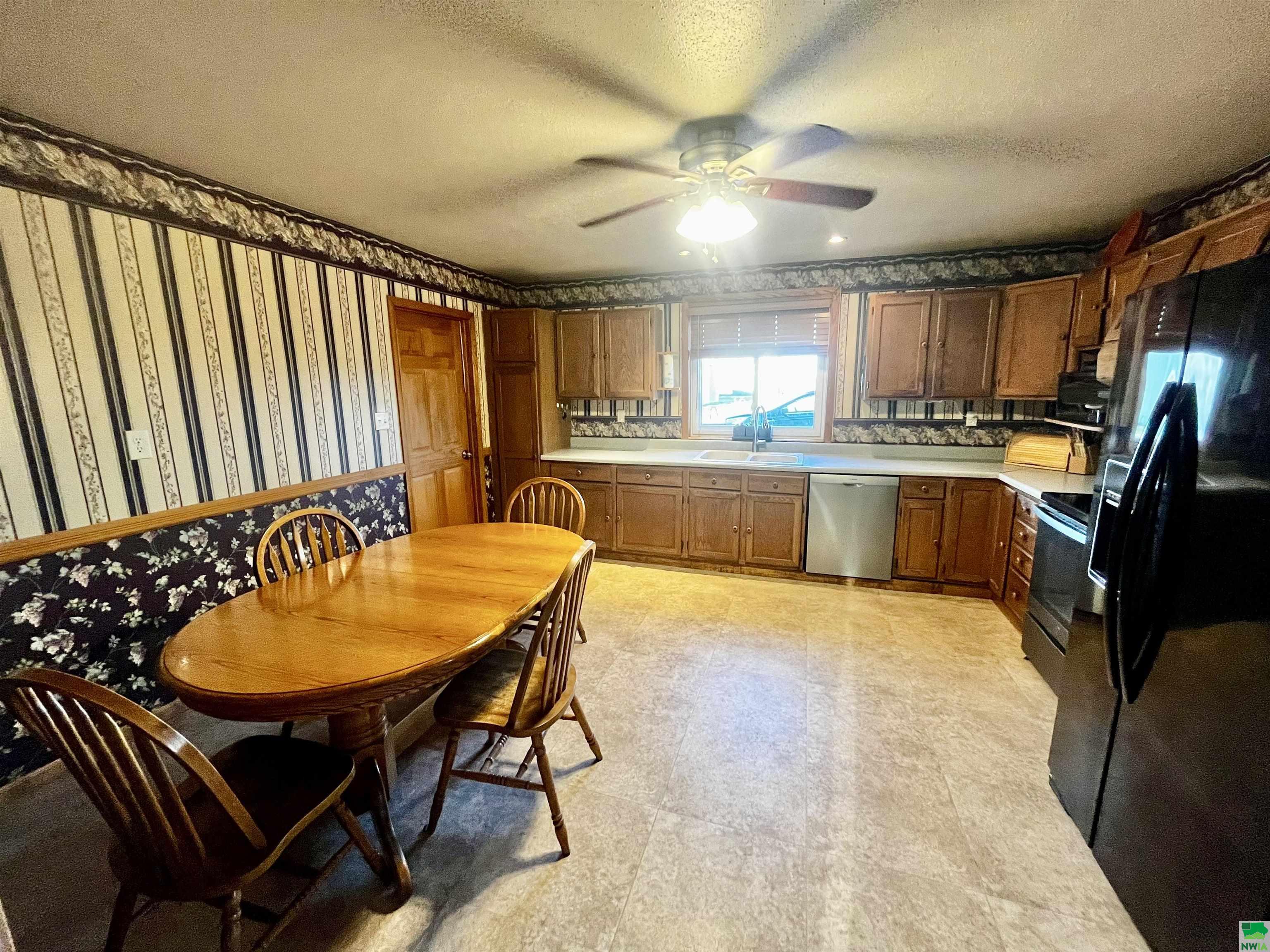 MLS #828316