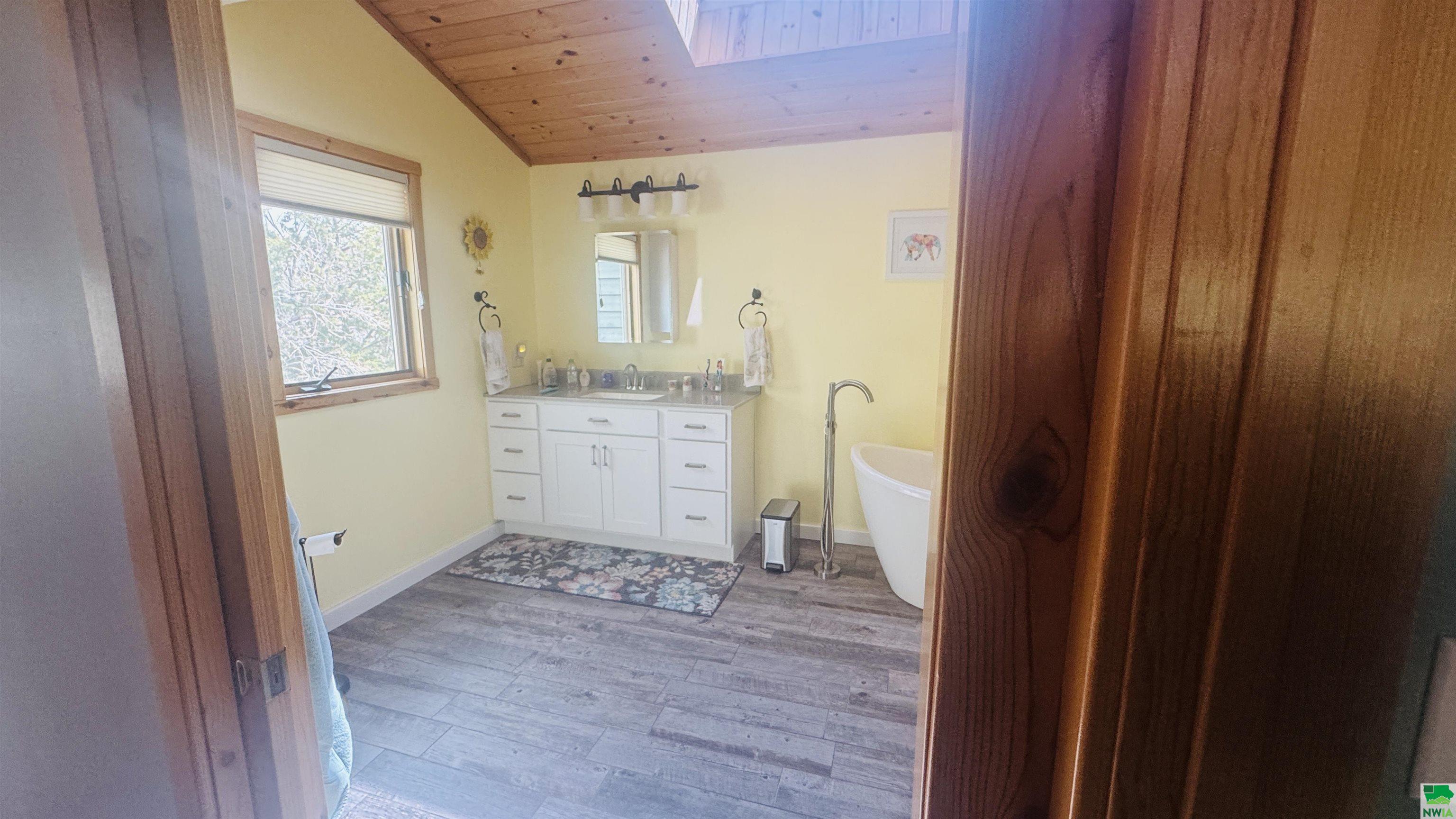 MLS #828319