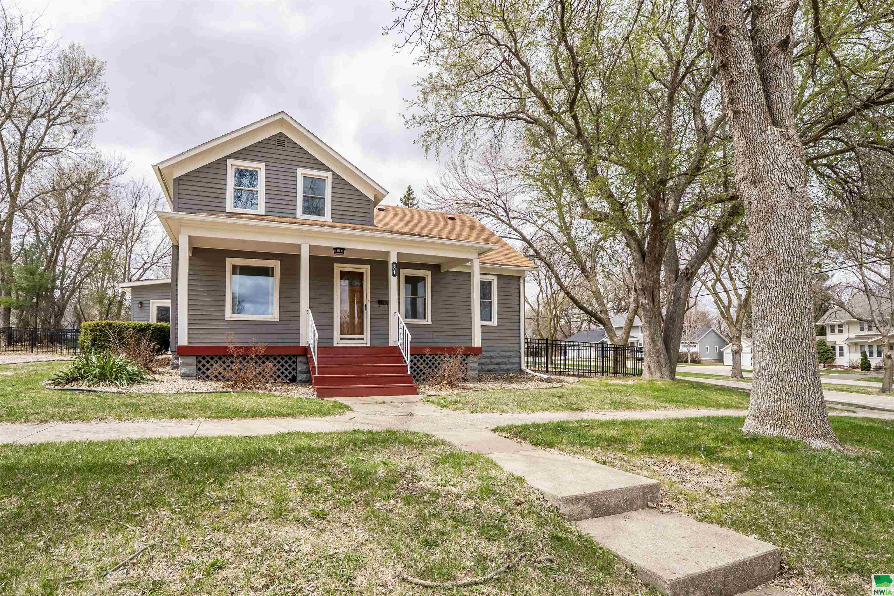 801 1st Ave SE, LeMars, IA 51031 