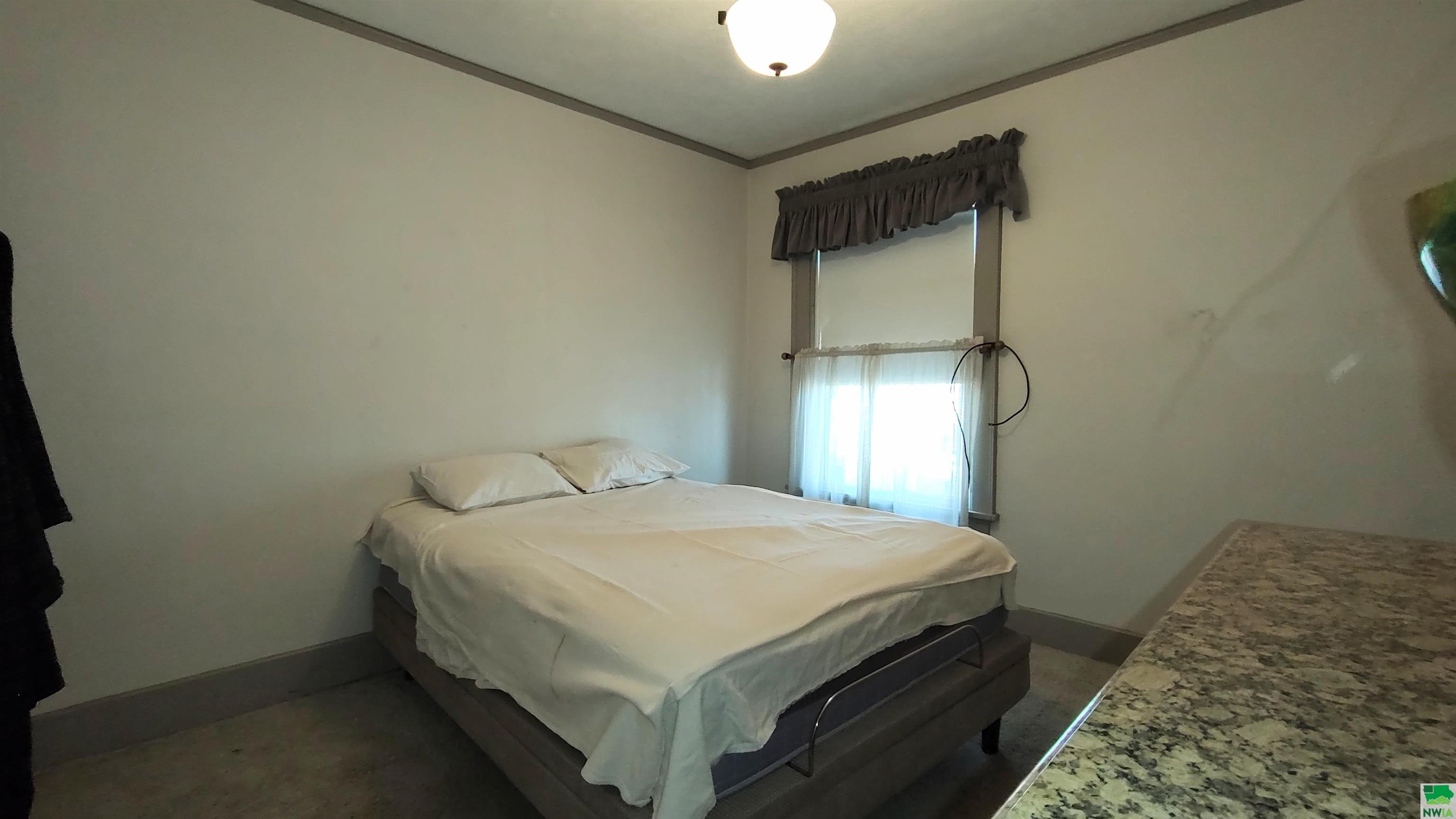 MLS #828322