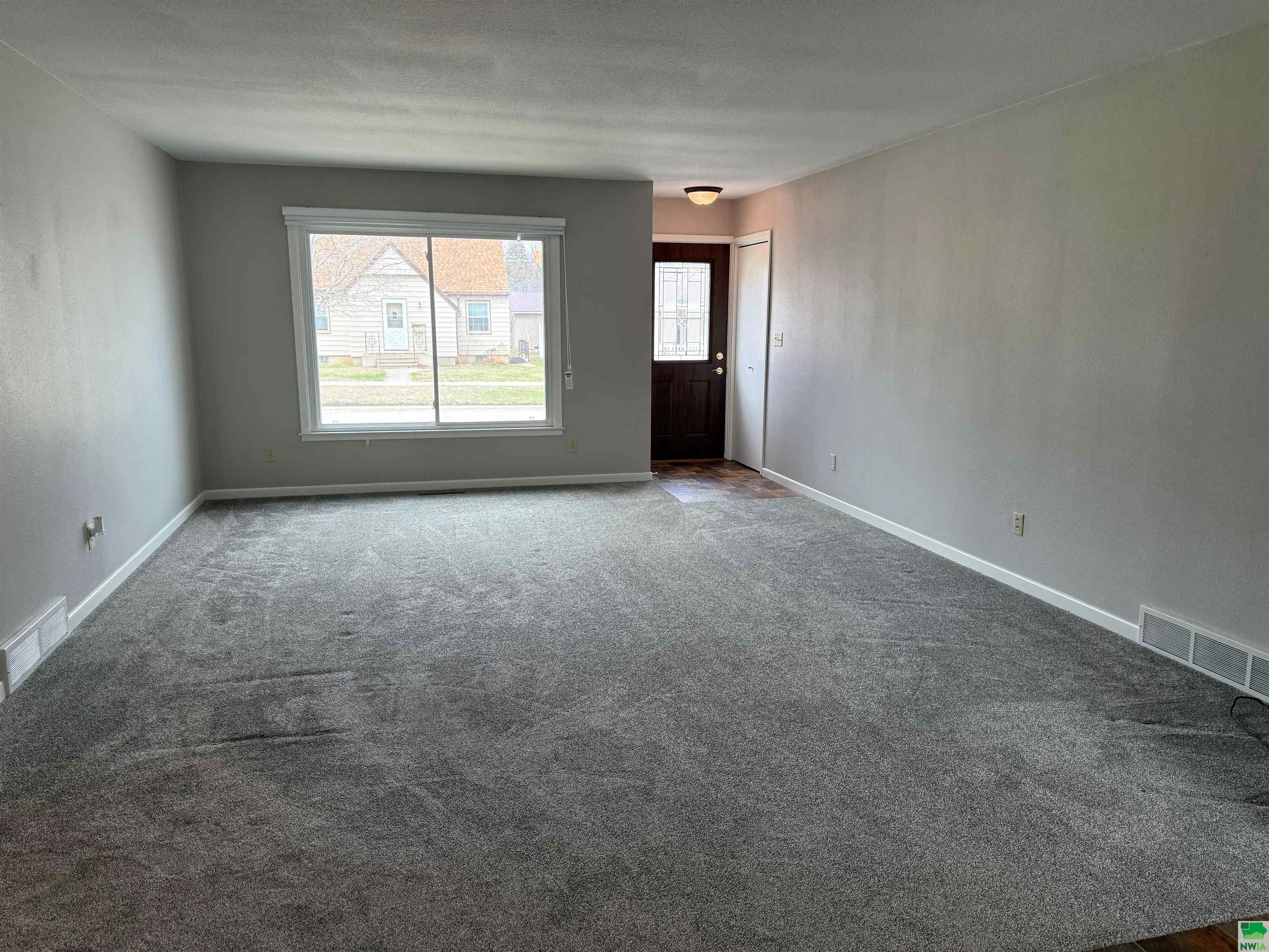 MLS #828326
