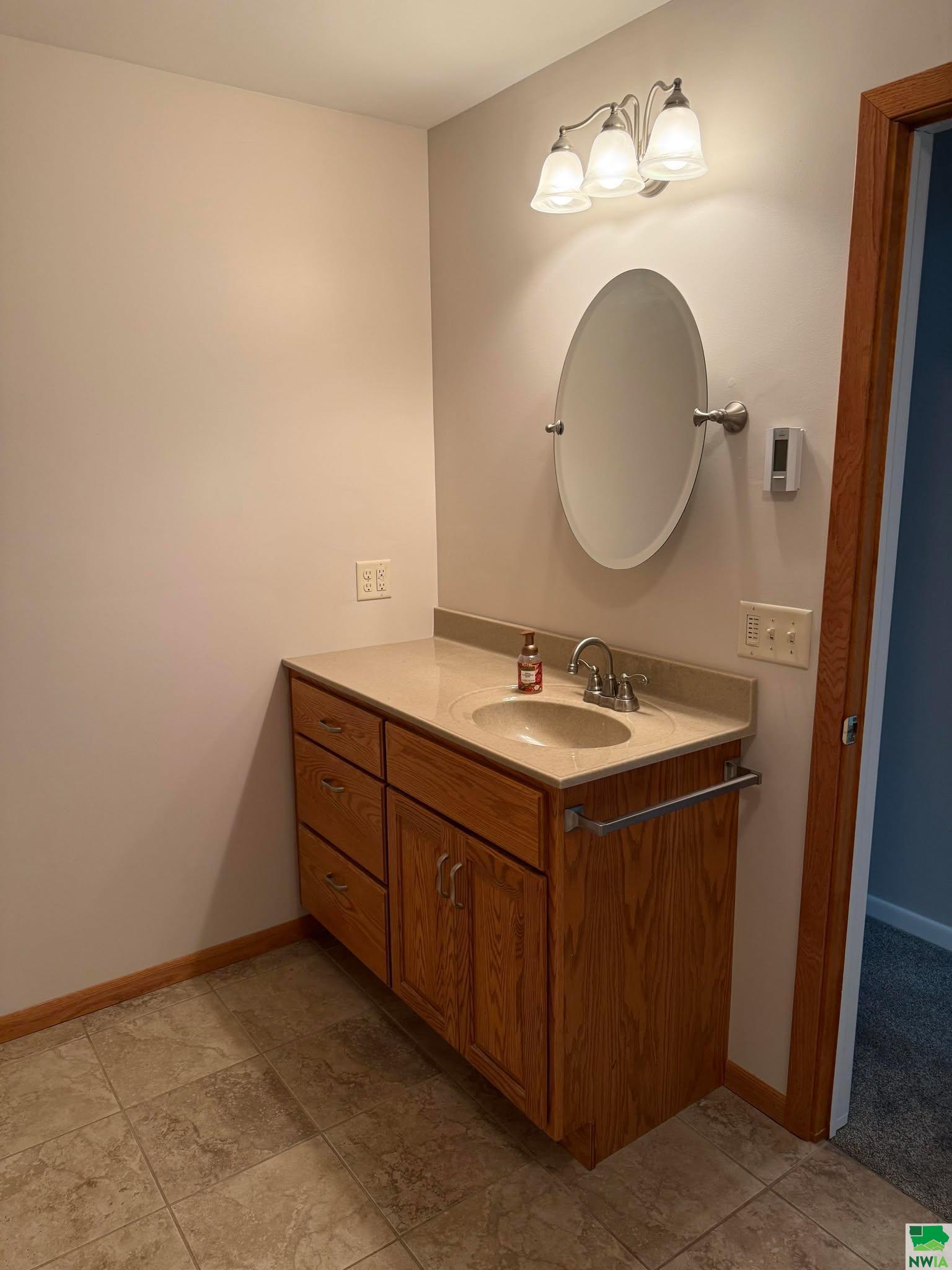 MLS #828326