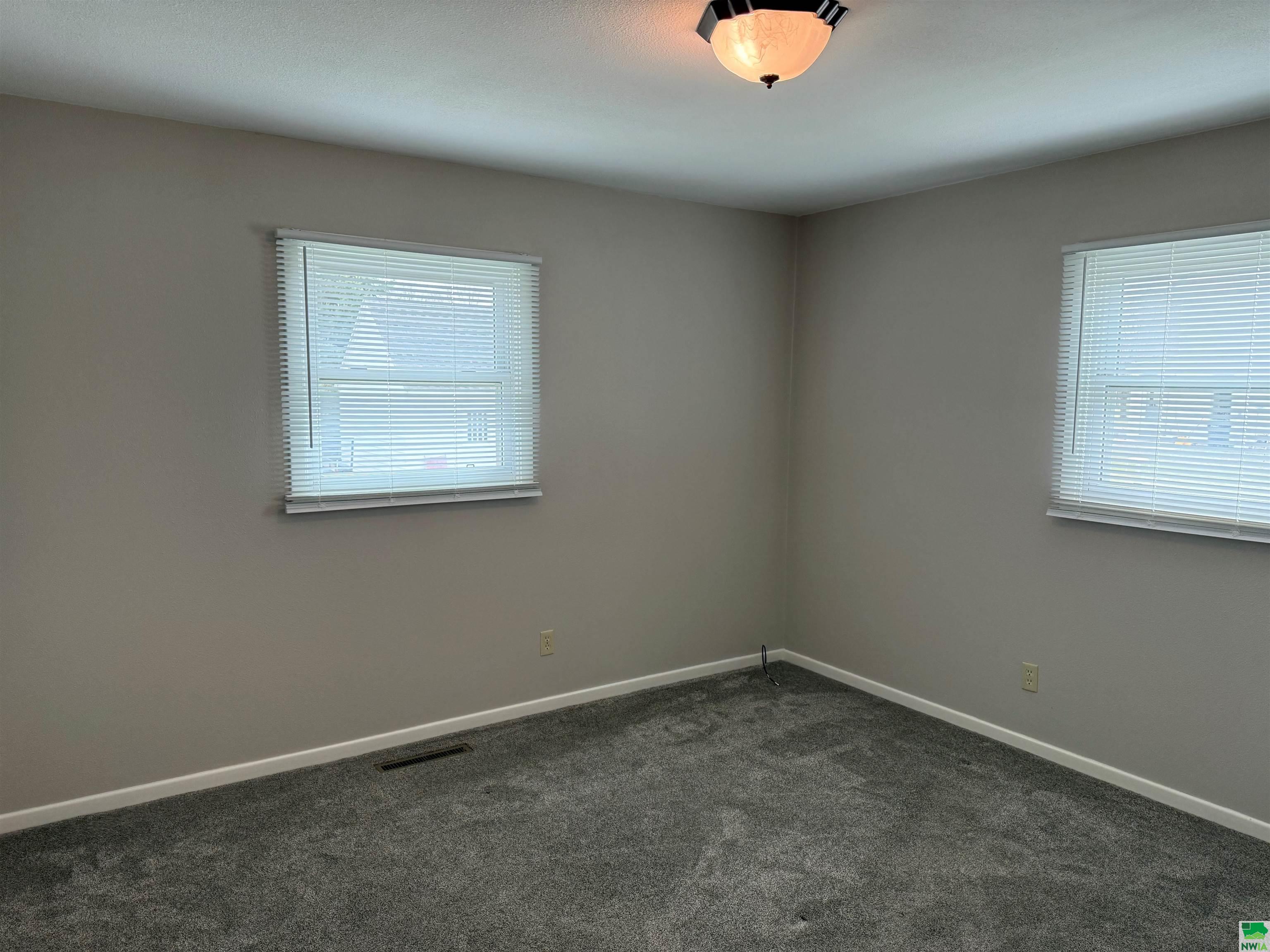 MLS #828326