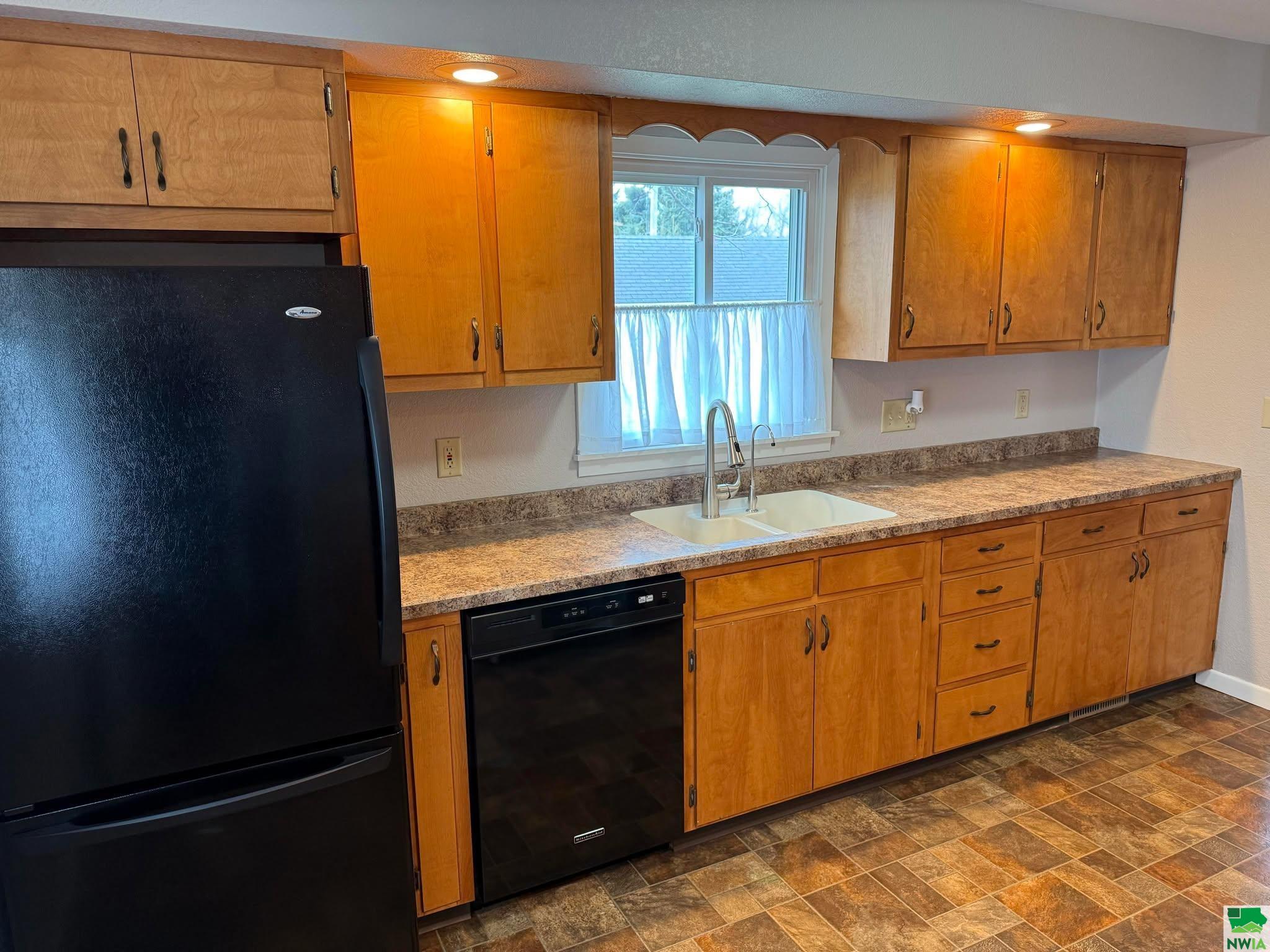 MLS #828326