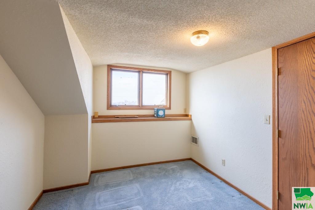 MLS #828327