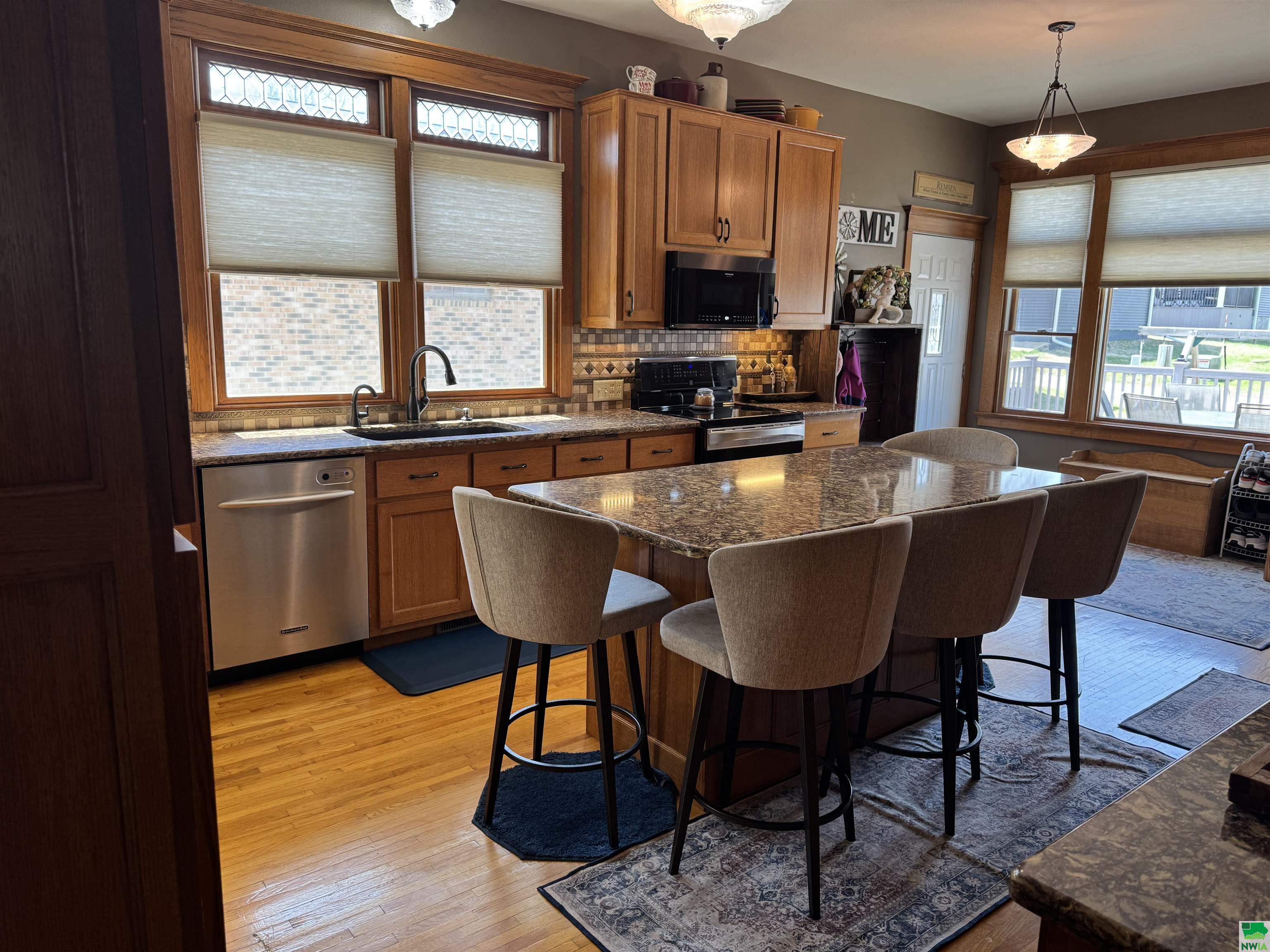 MLS #828329