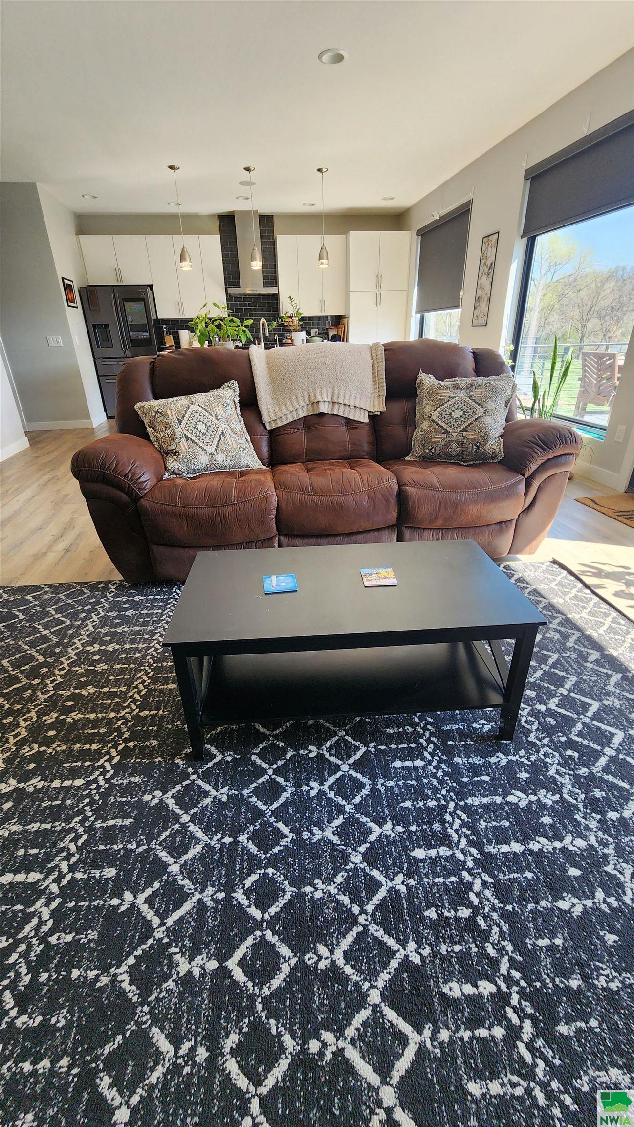MLS #828337
