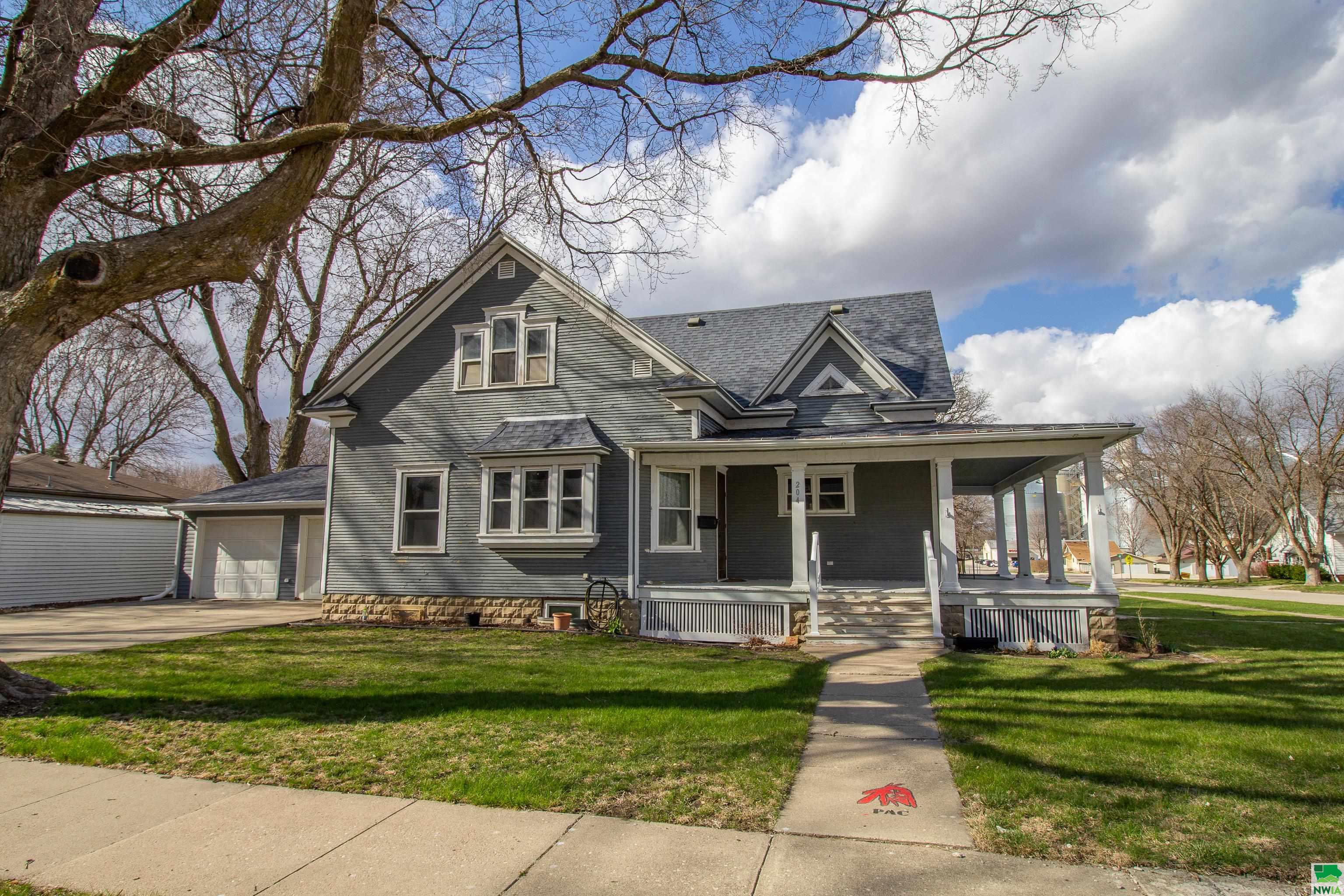 204 2ND AVE SW, Pocahontas, IA 50574 