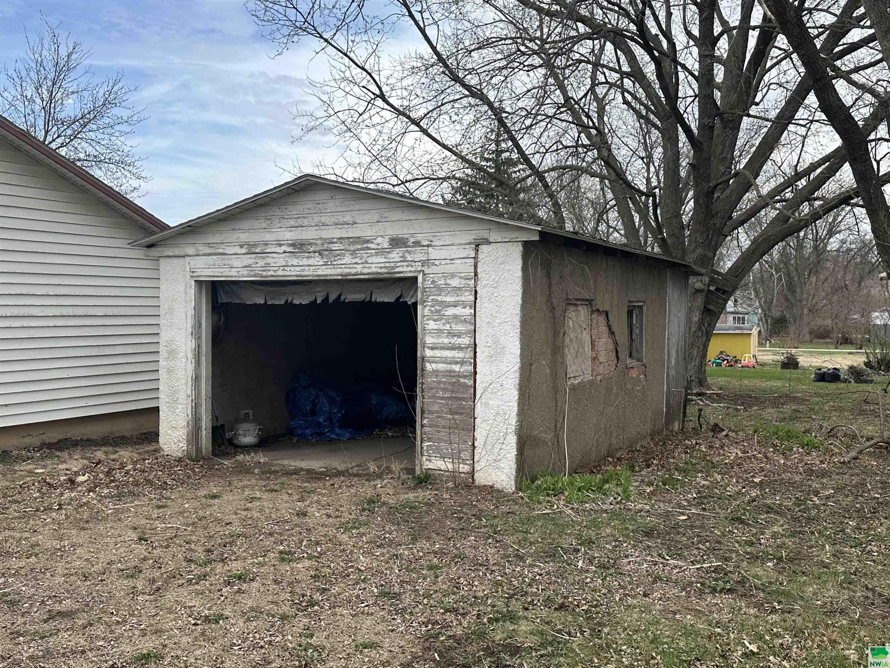 MLS #828351