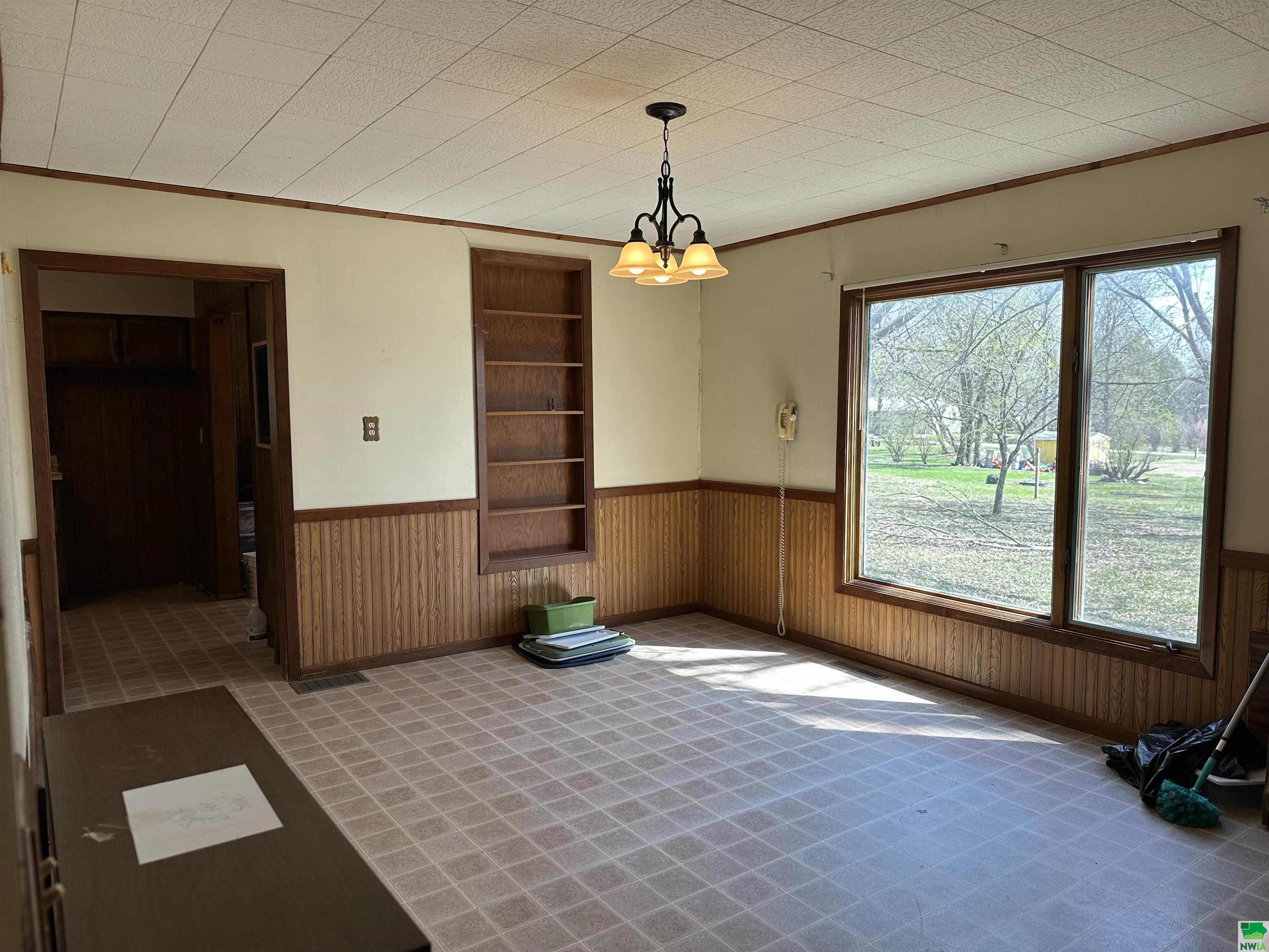 MLS #828351