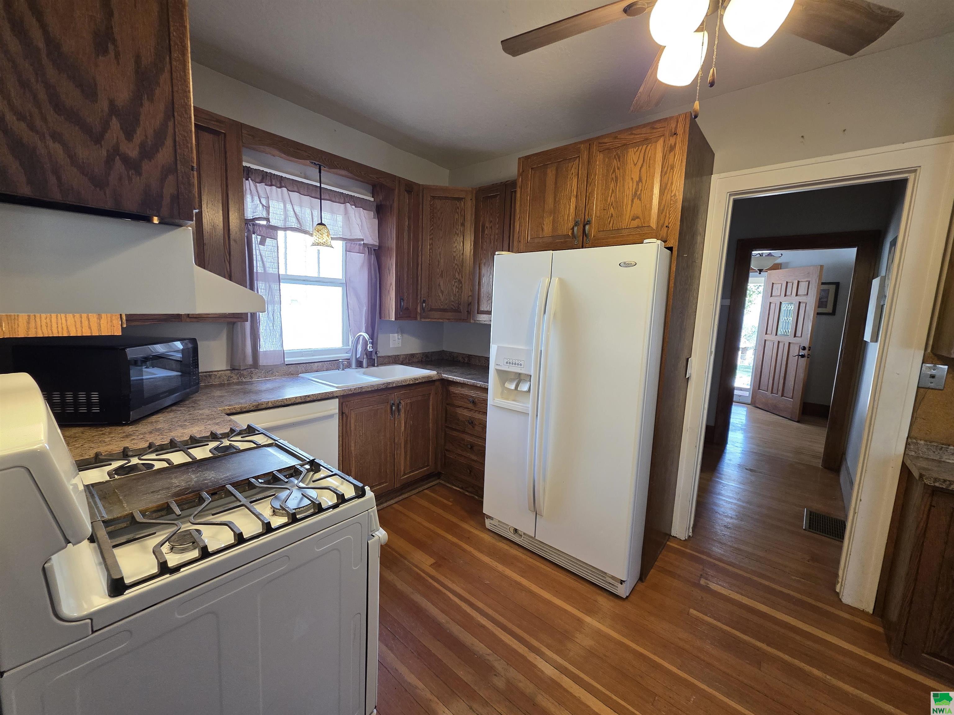MLS #828354