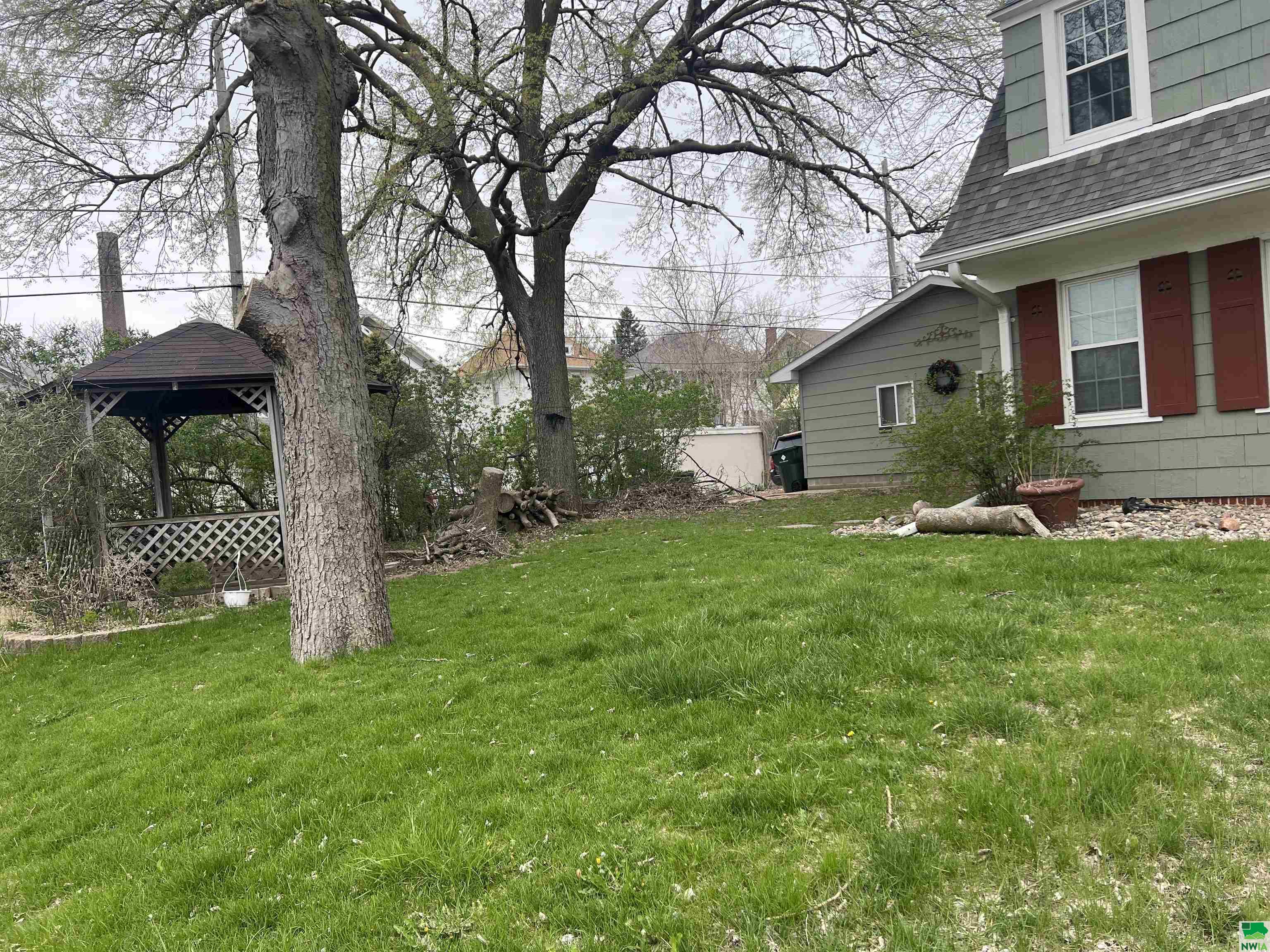 MLS #828355