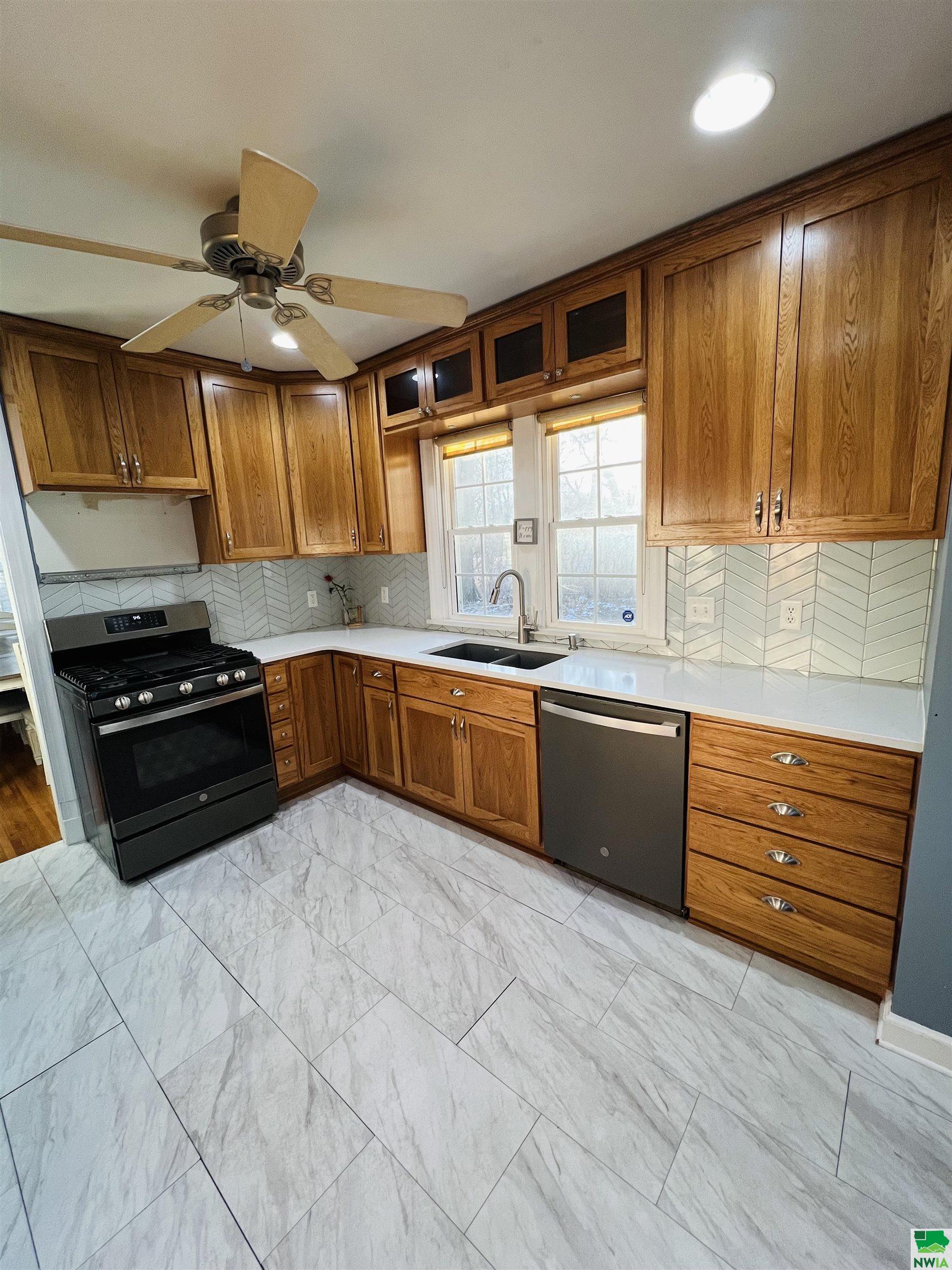 MLS #828355
