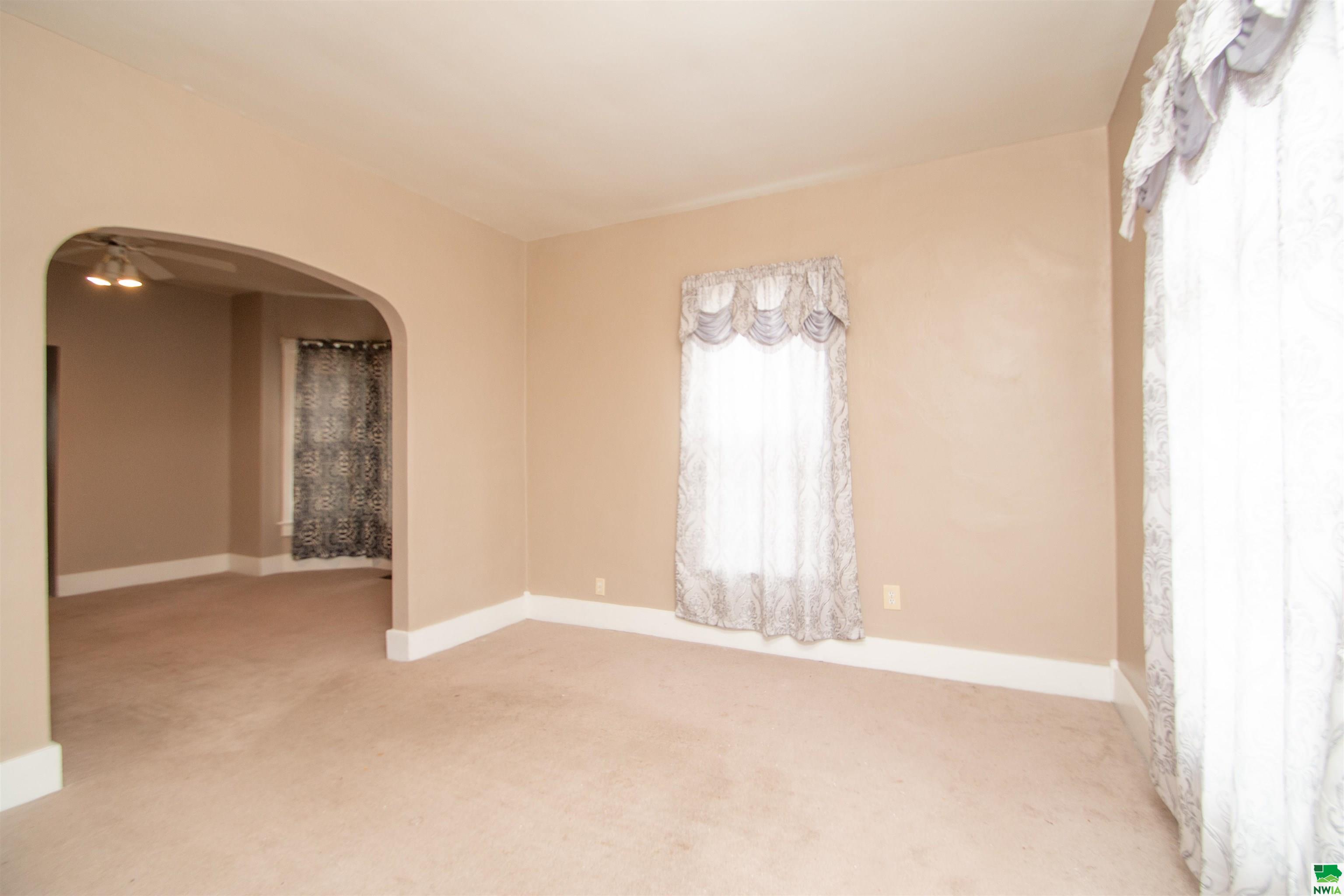 MLS #828356