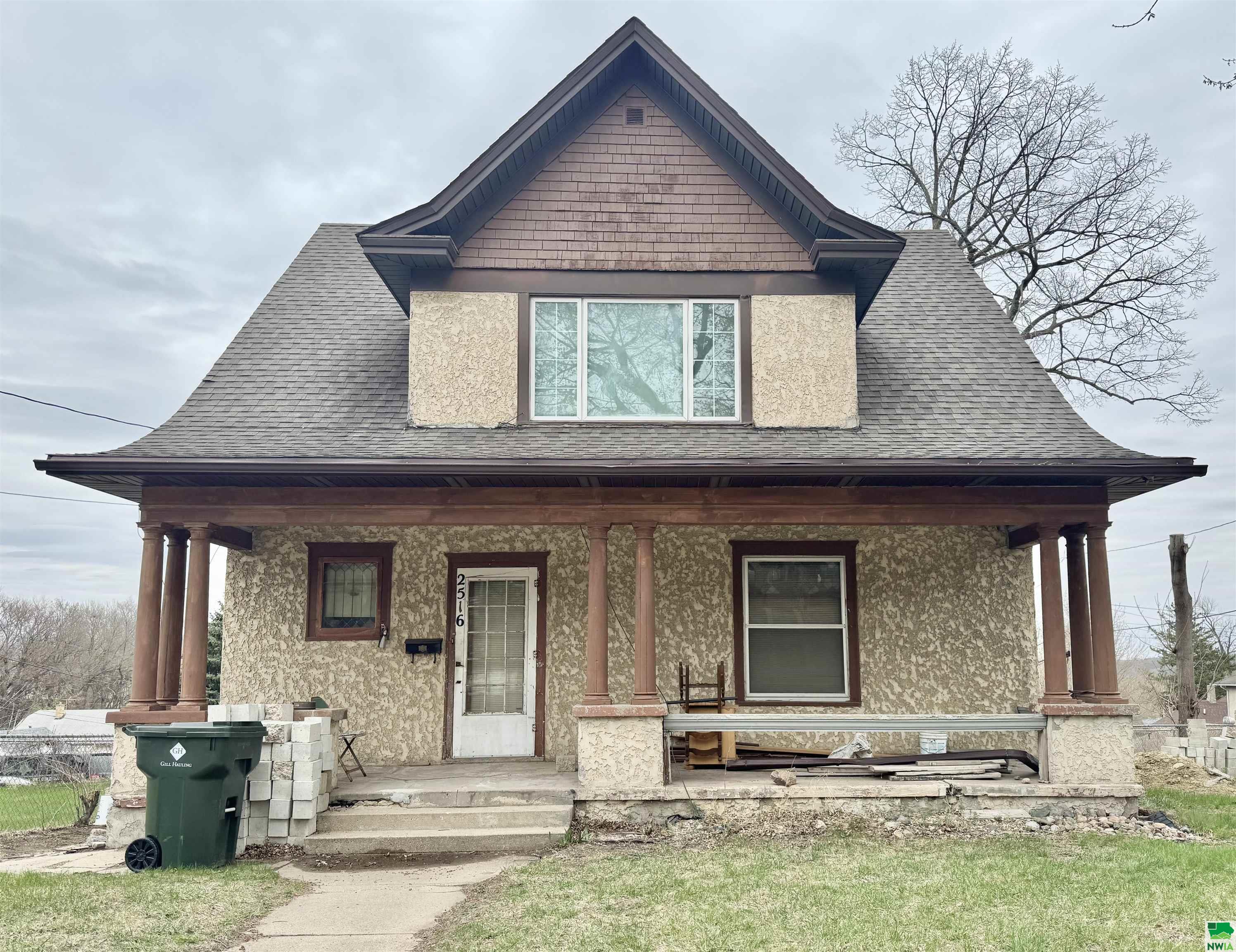 2516 Court St, Sioux City, IA 51104 