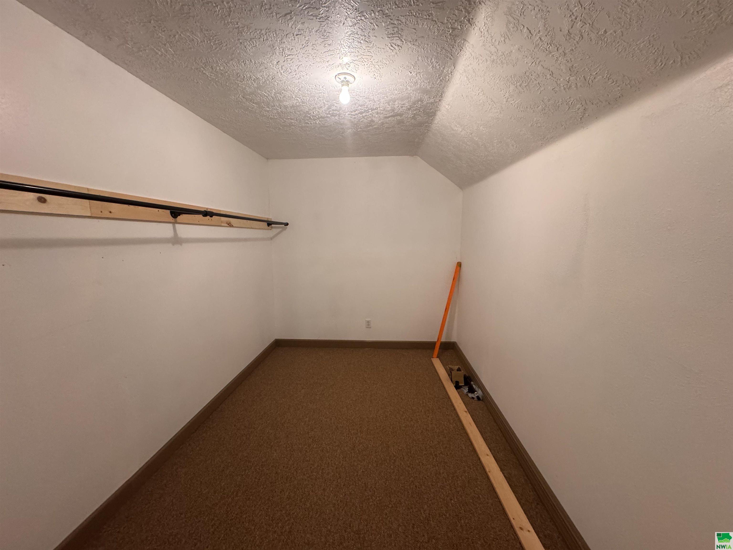 MLS #828364
