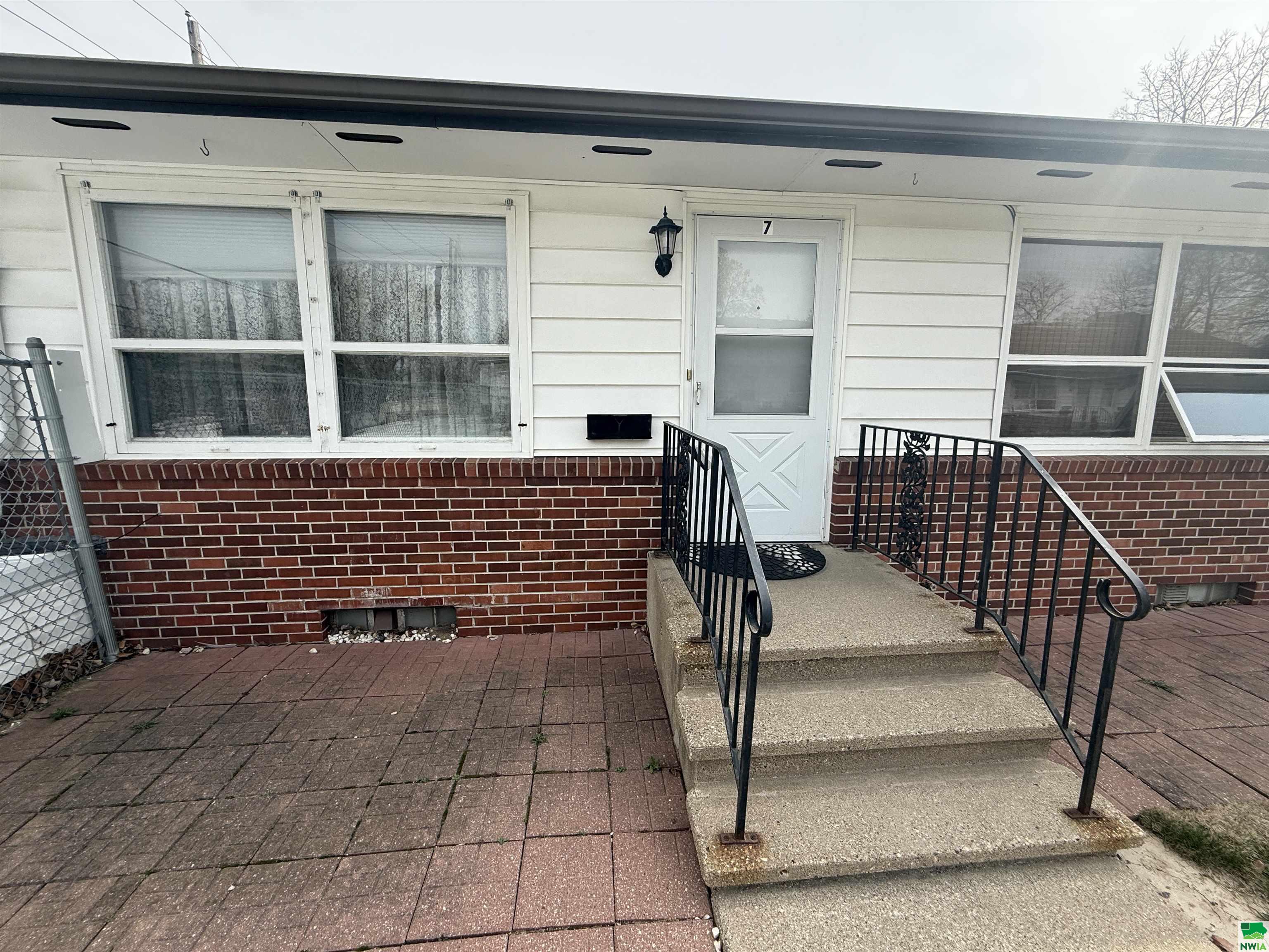 2118 NEBRASKA ST #7, Sioux City, IA 51104 