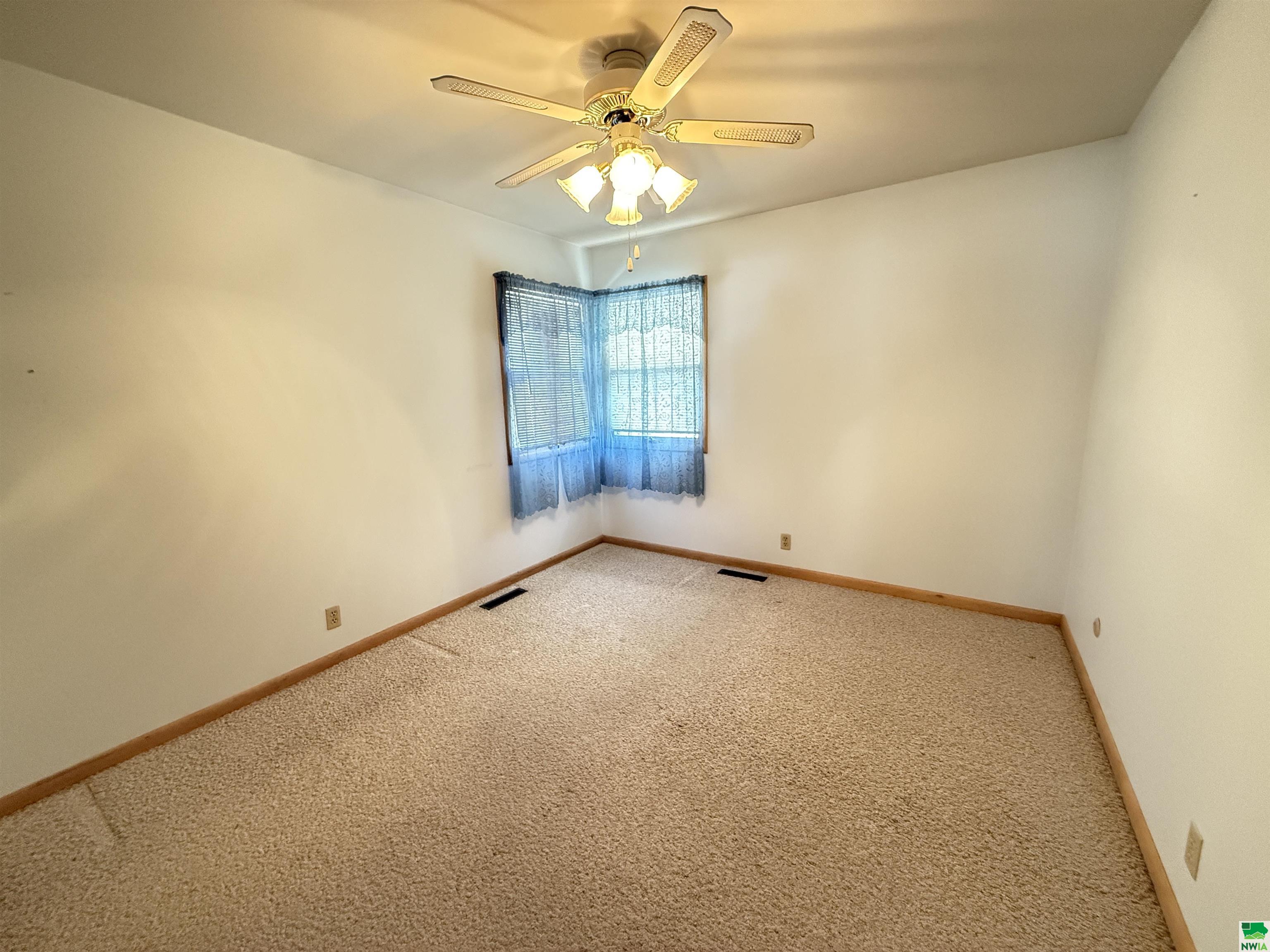 MLS #828366