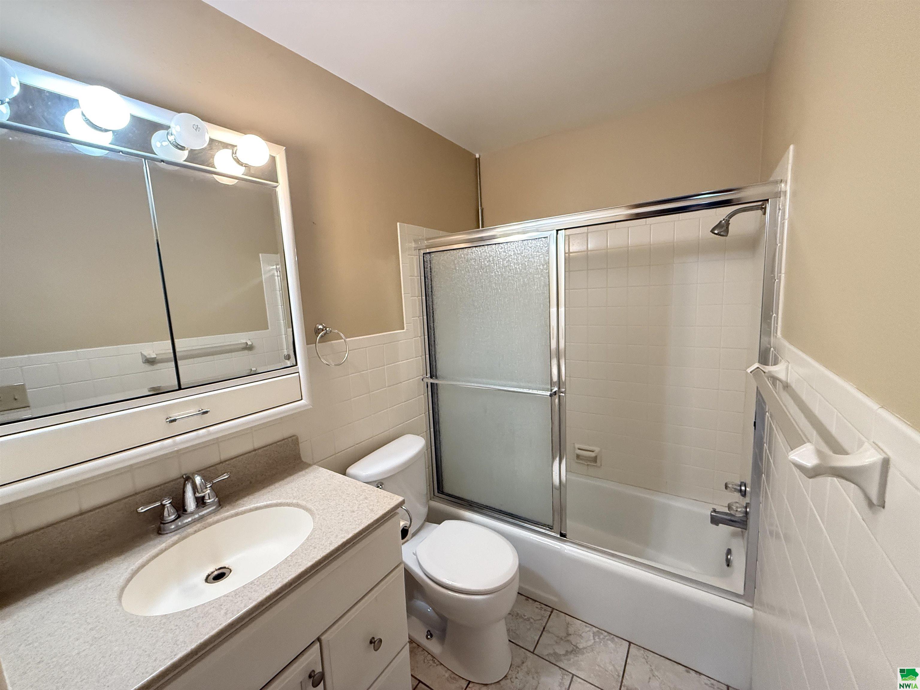 MLS #828366