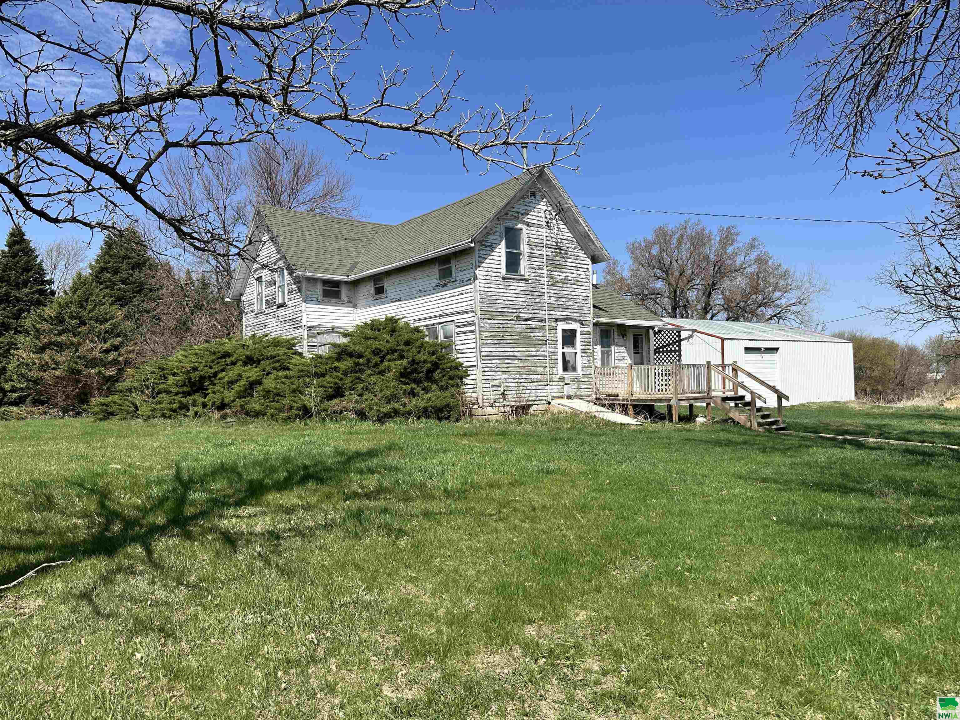 1313 650th St, Washta, IA 51061 