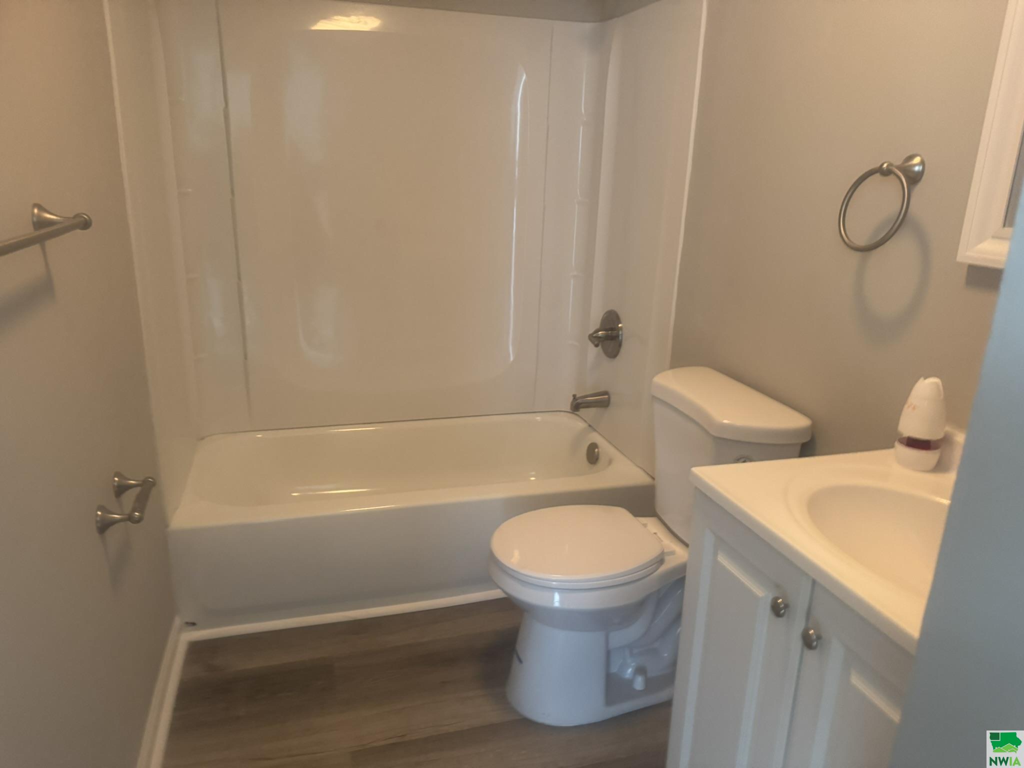 MLS #828391