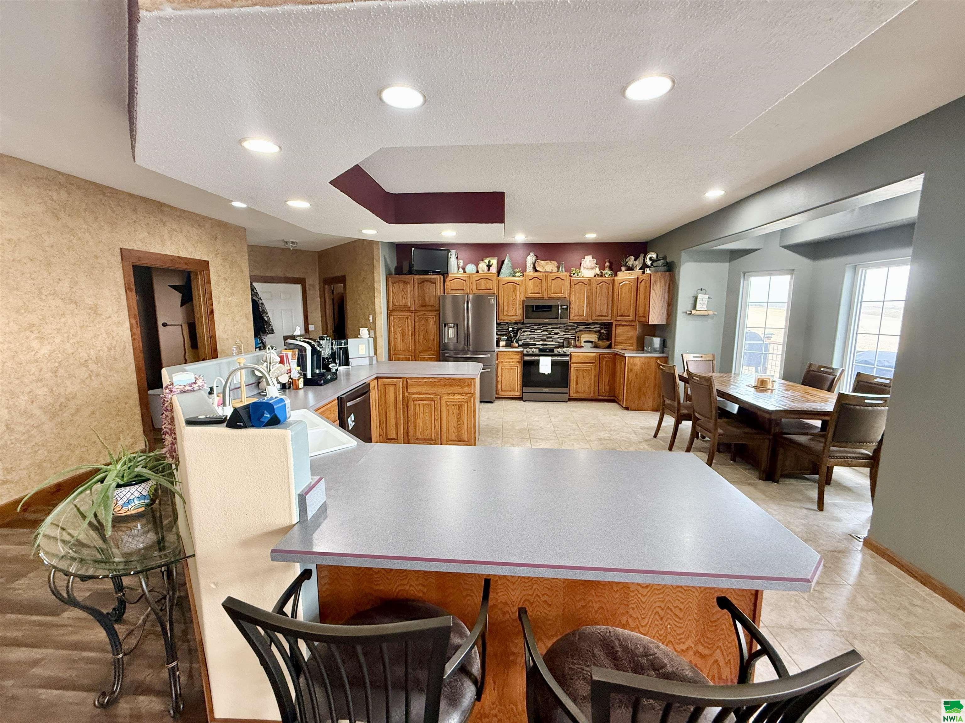 MLS #828397