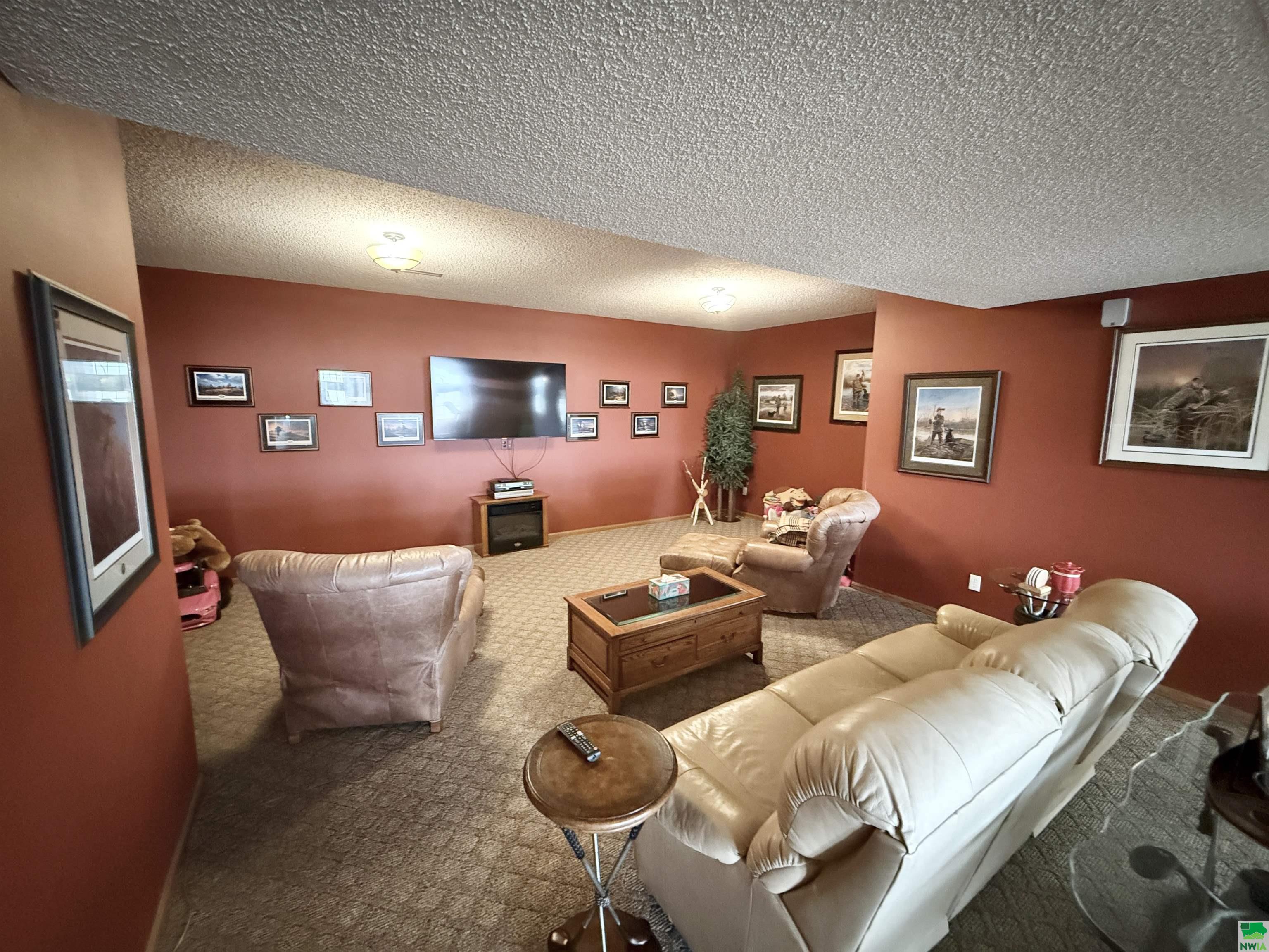 MLS #828397