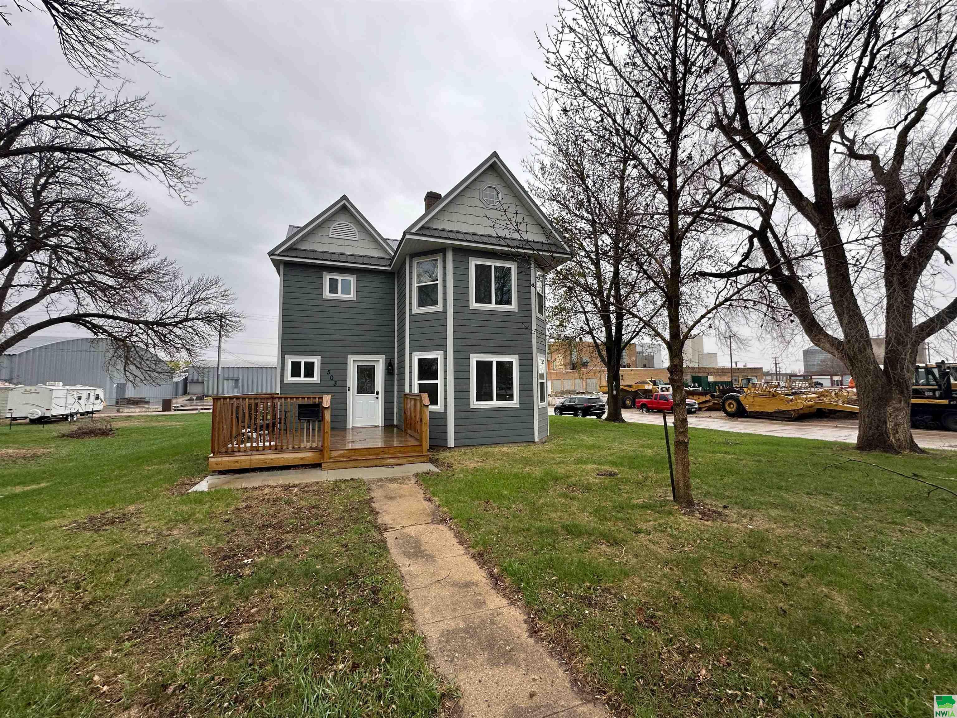 503 10th Street, Sibley, IA 51249 