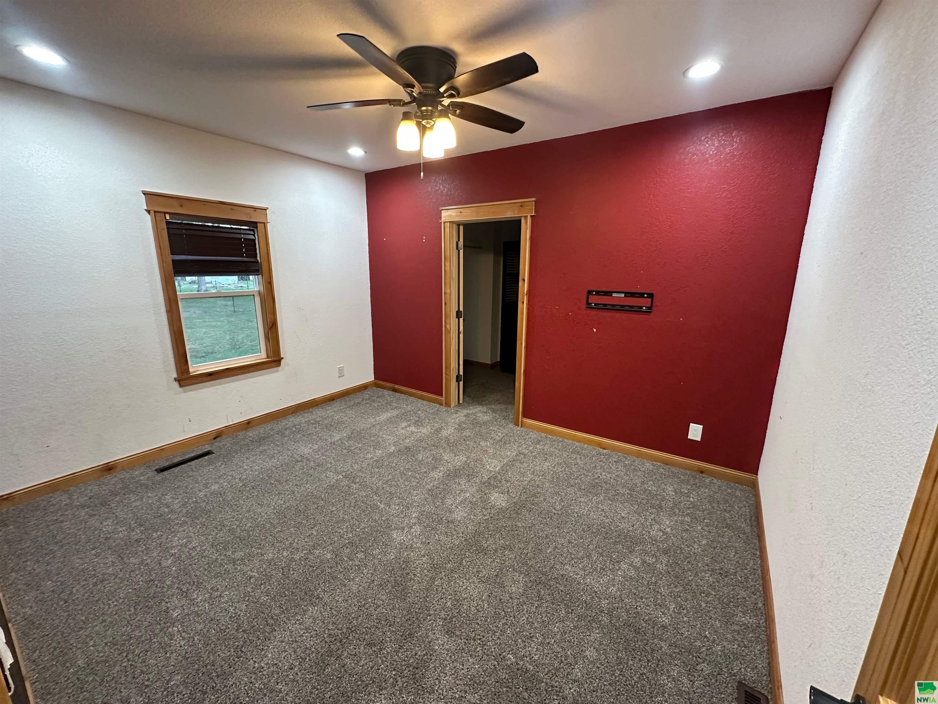 MLS #828400