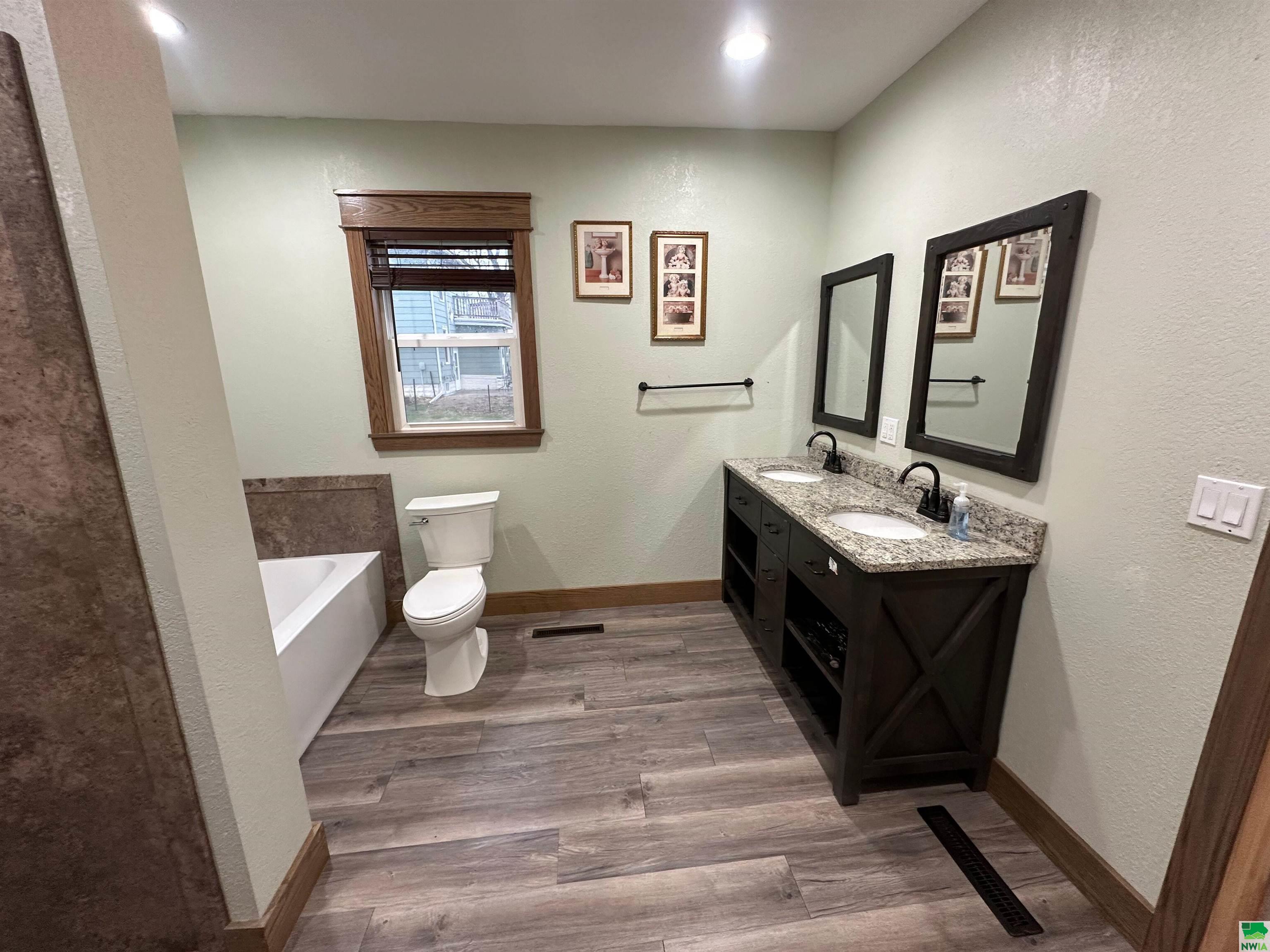 MLS #828400