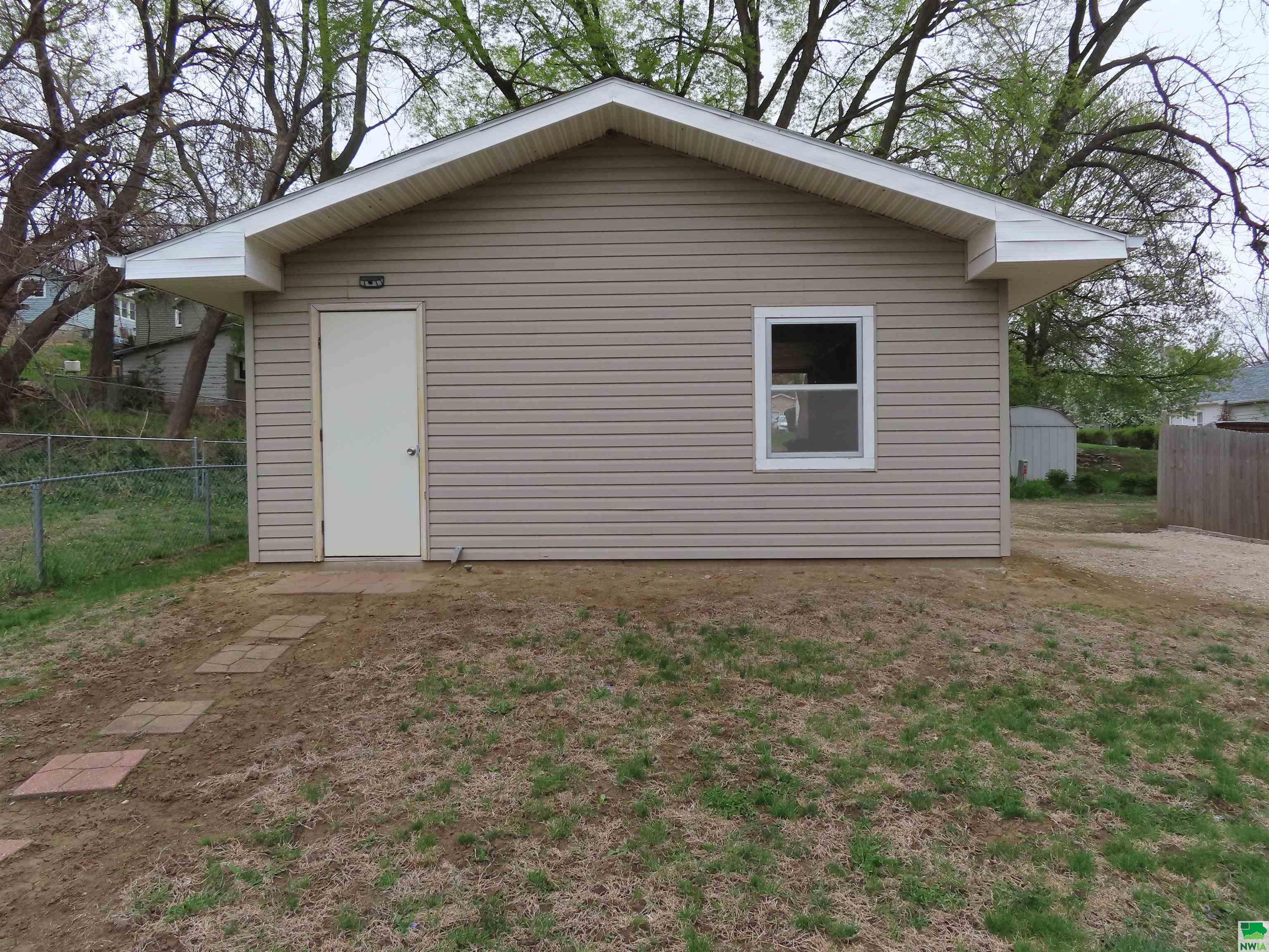 MLS #828402