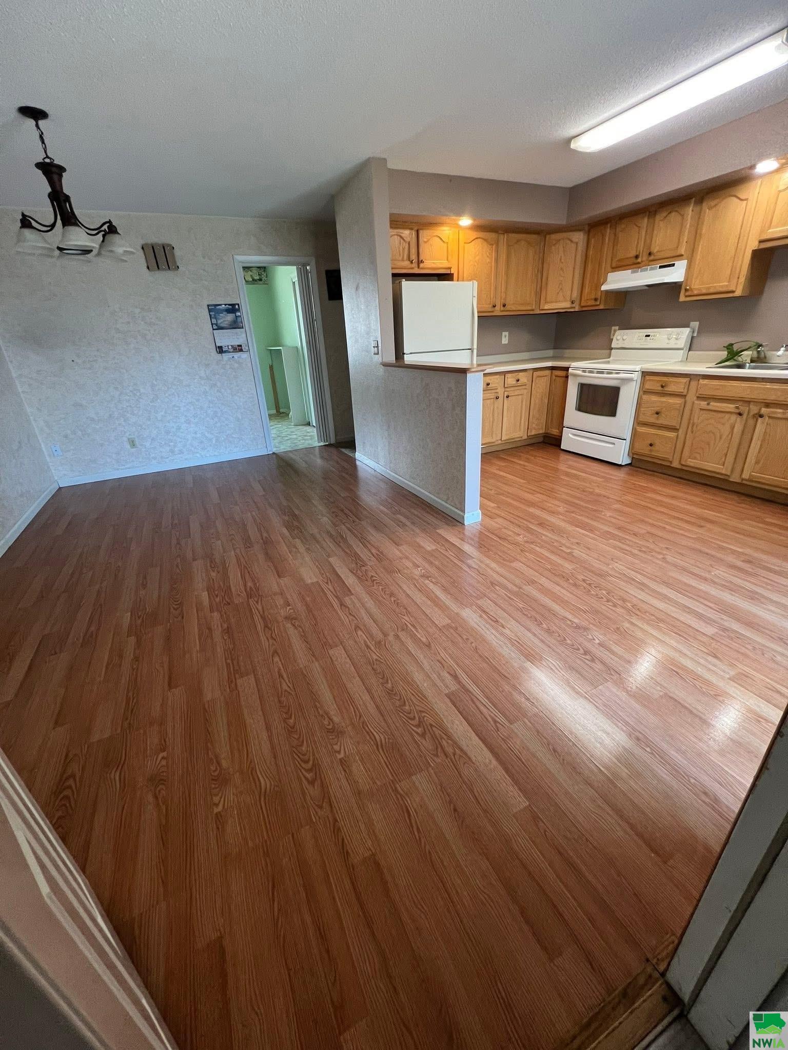 MLS #828404