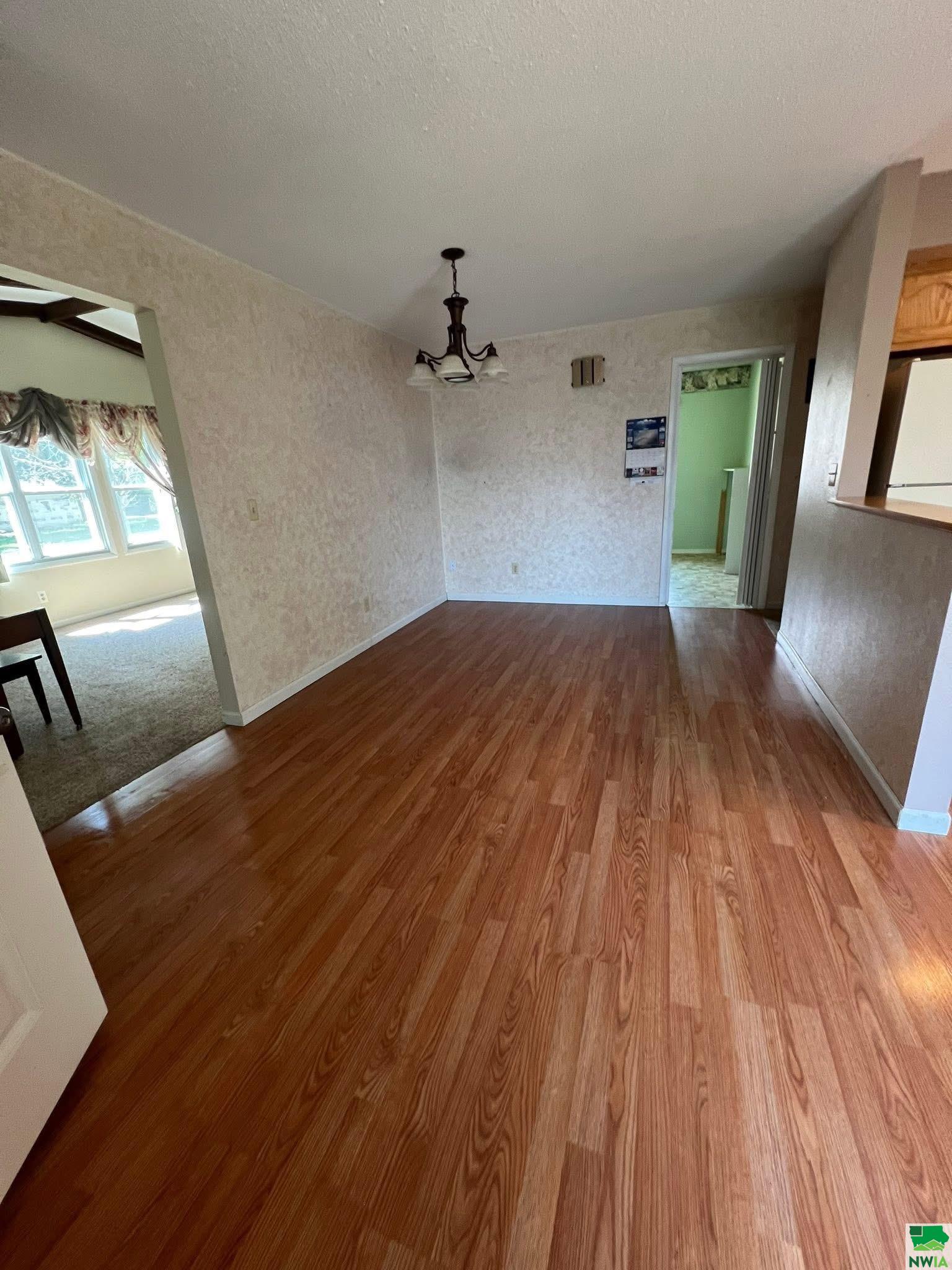 MLS #828404