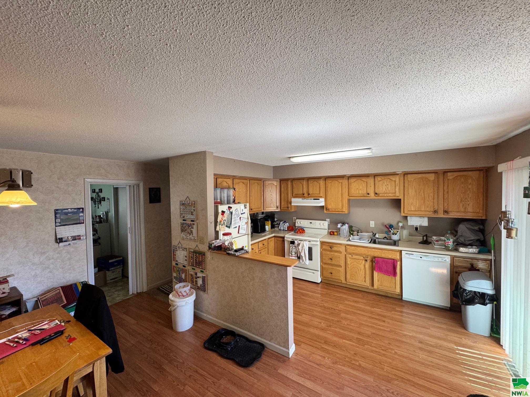 MLS #828404
