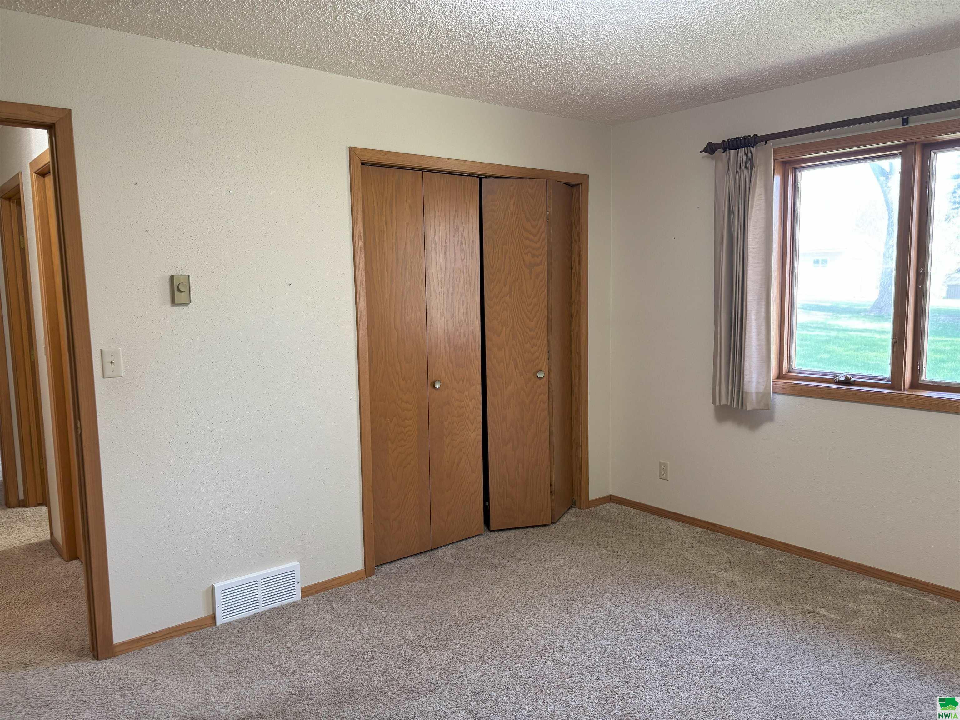 MLS #828409