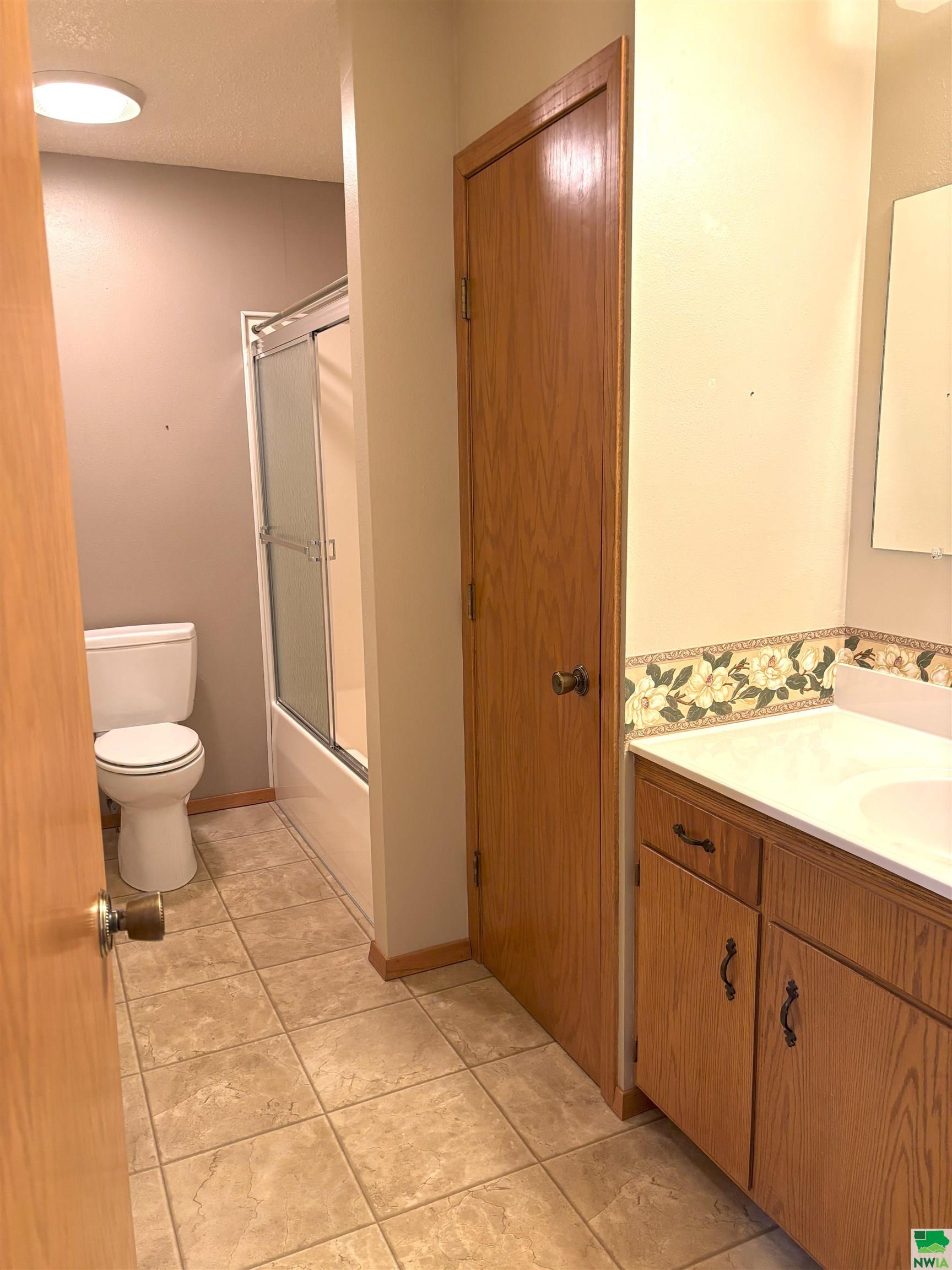 MLS #828409