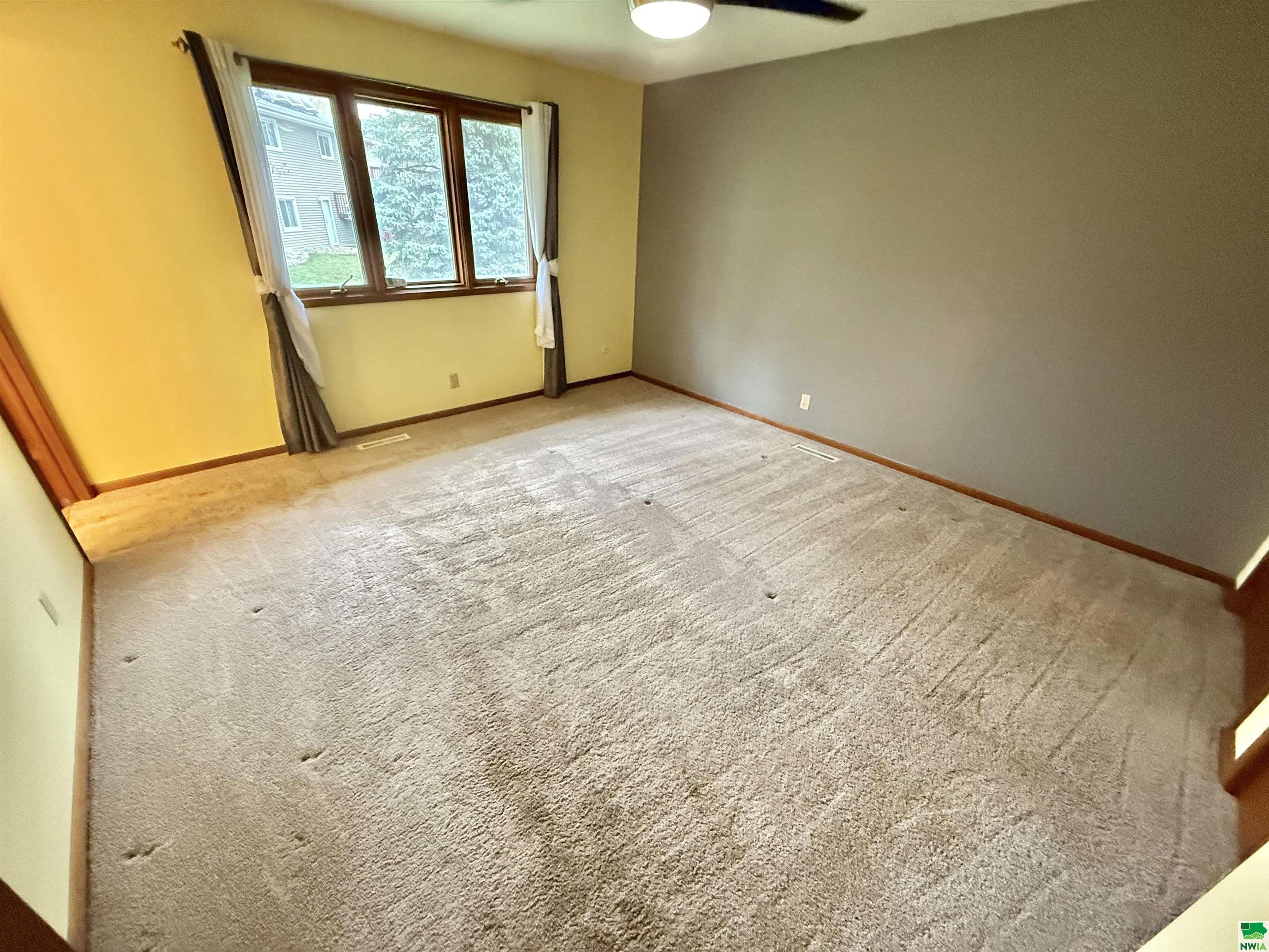 MLS #828410