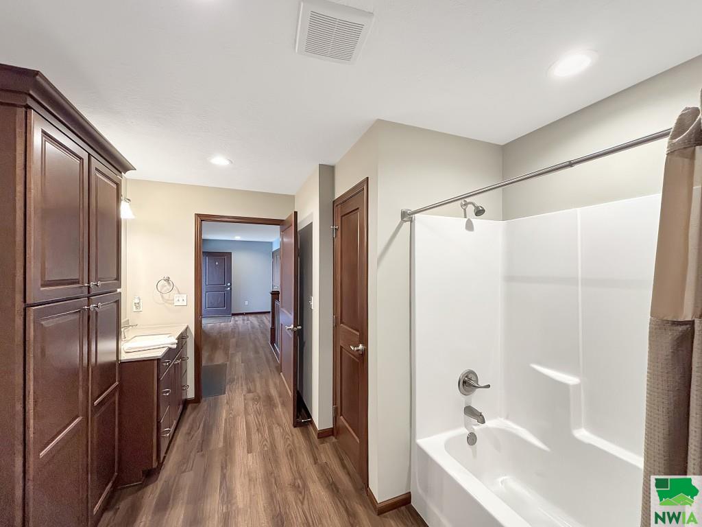 MLS #828413