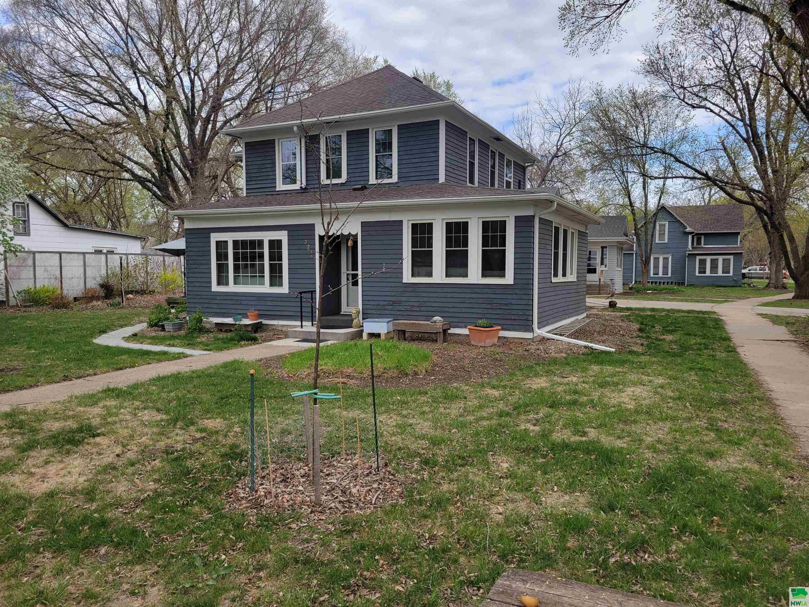 324 Lewis St. E, Vermillion, SD 57069 