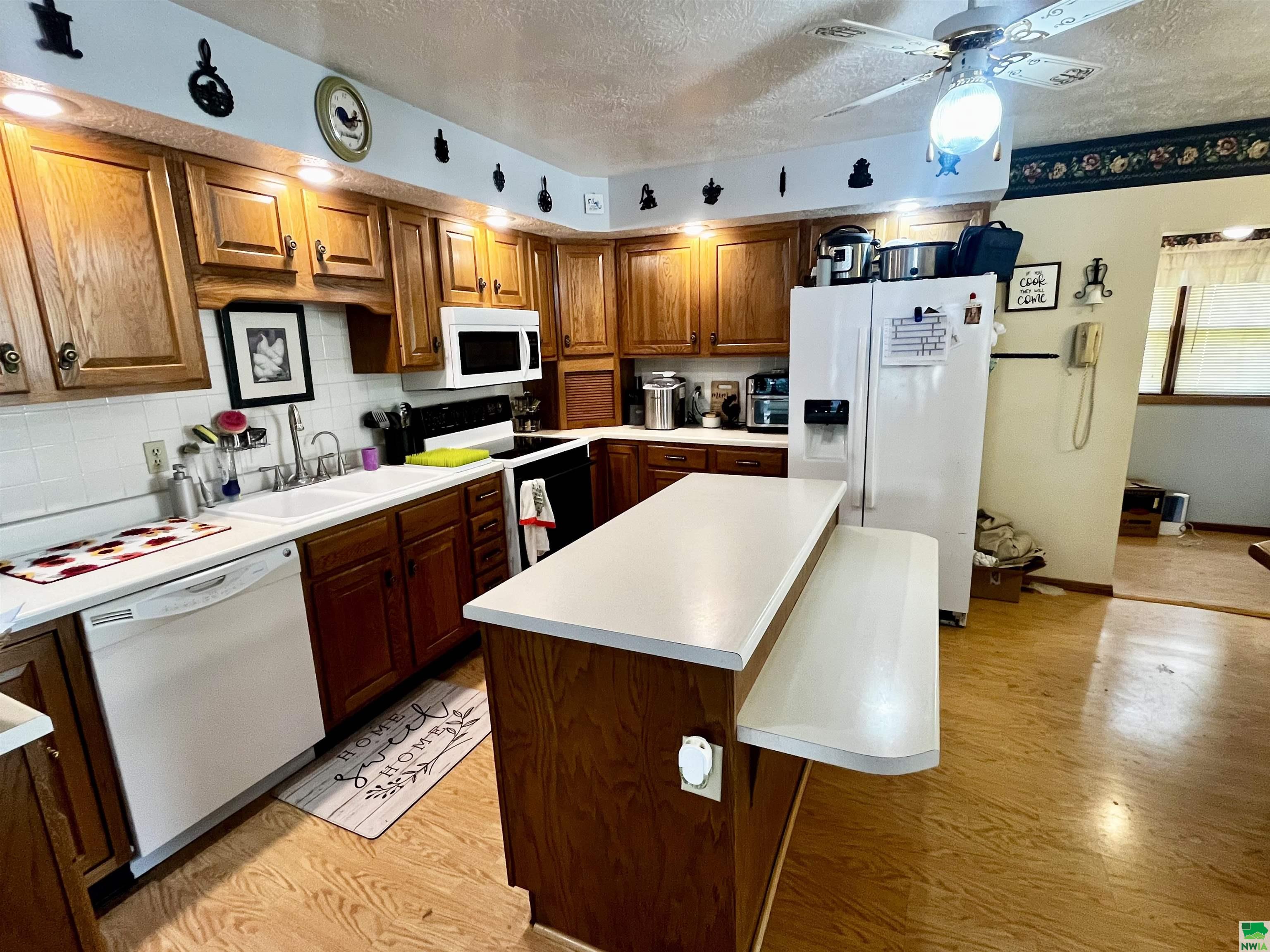 MLS #828424