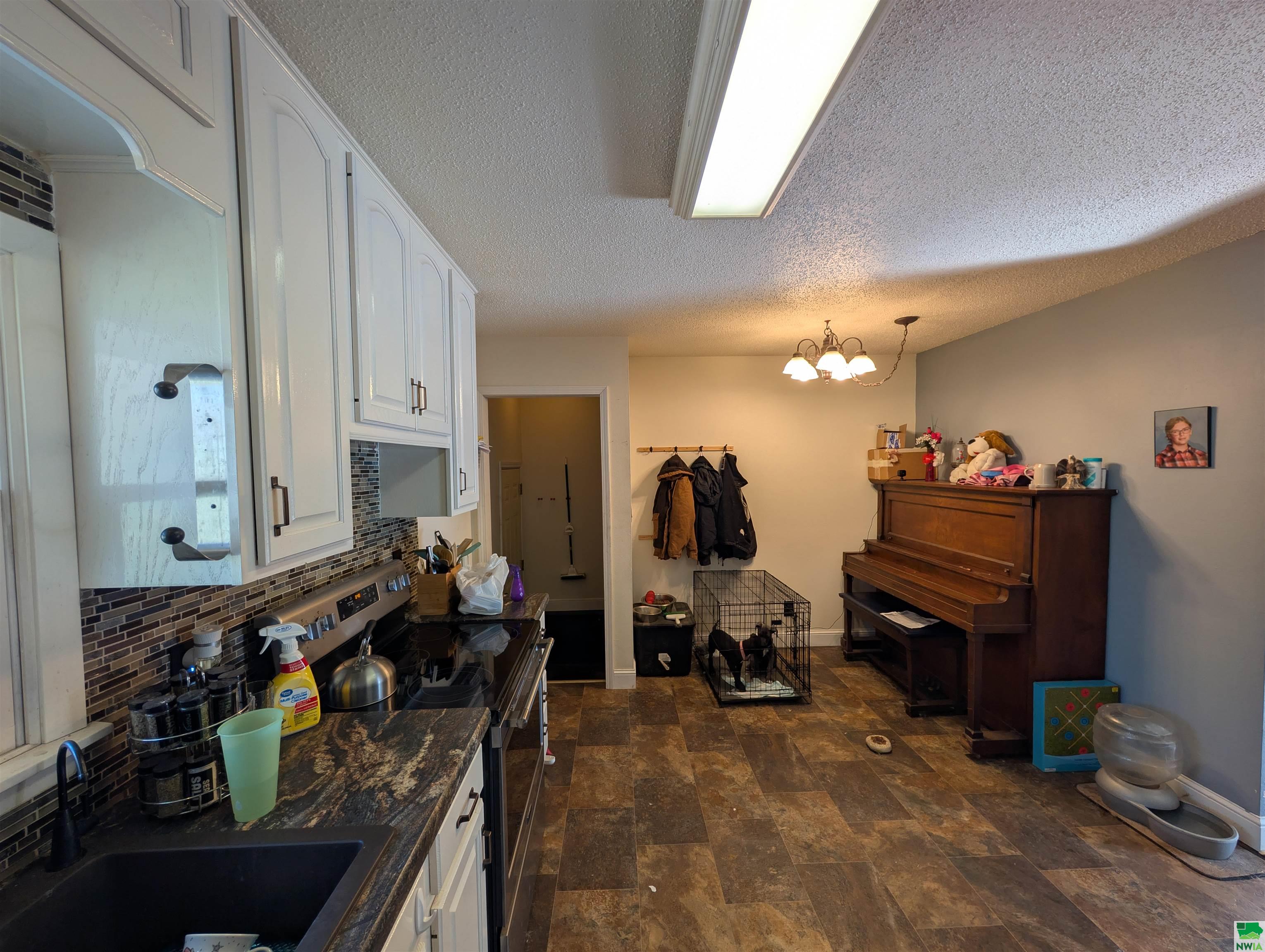 MLS #828425
