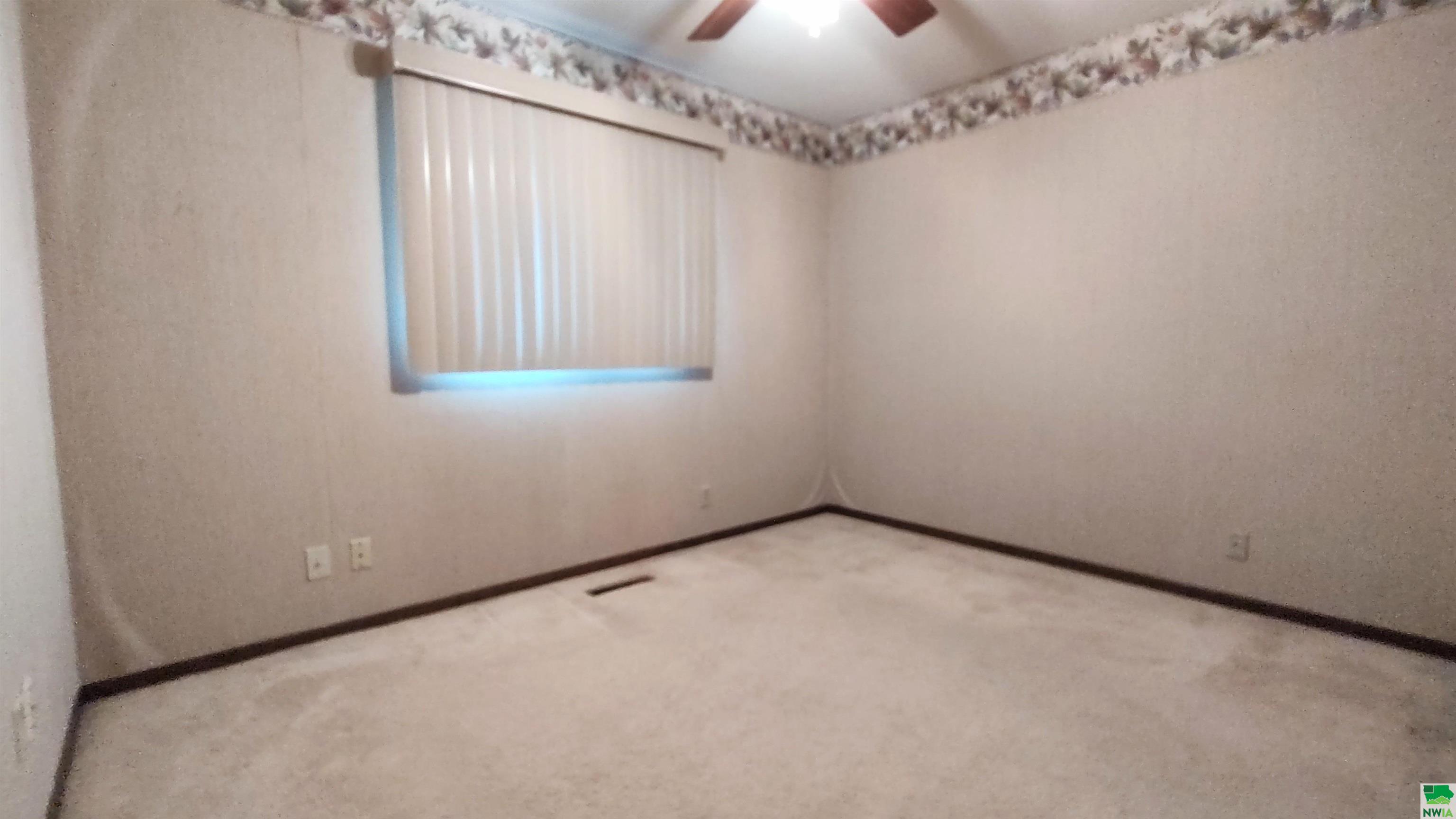 MLS #828430