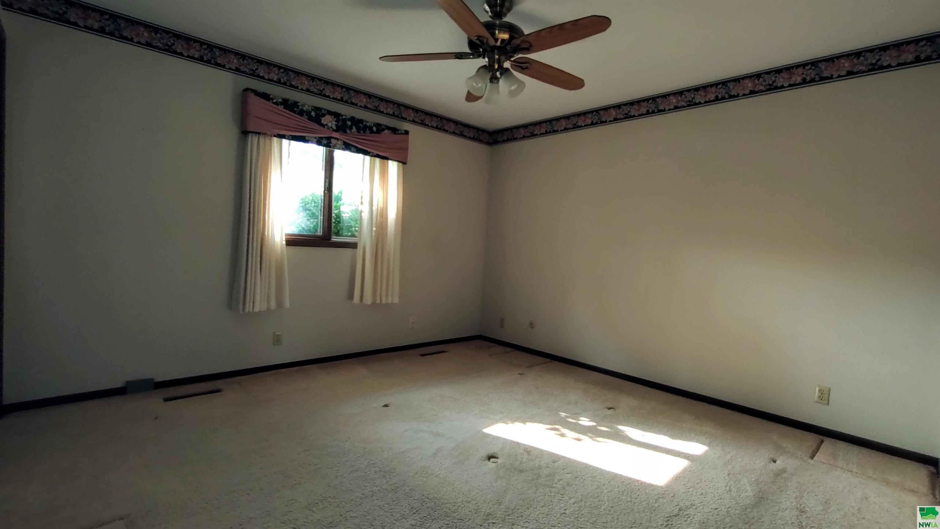 MLS #828430