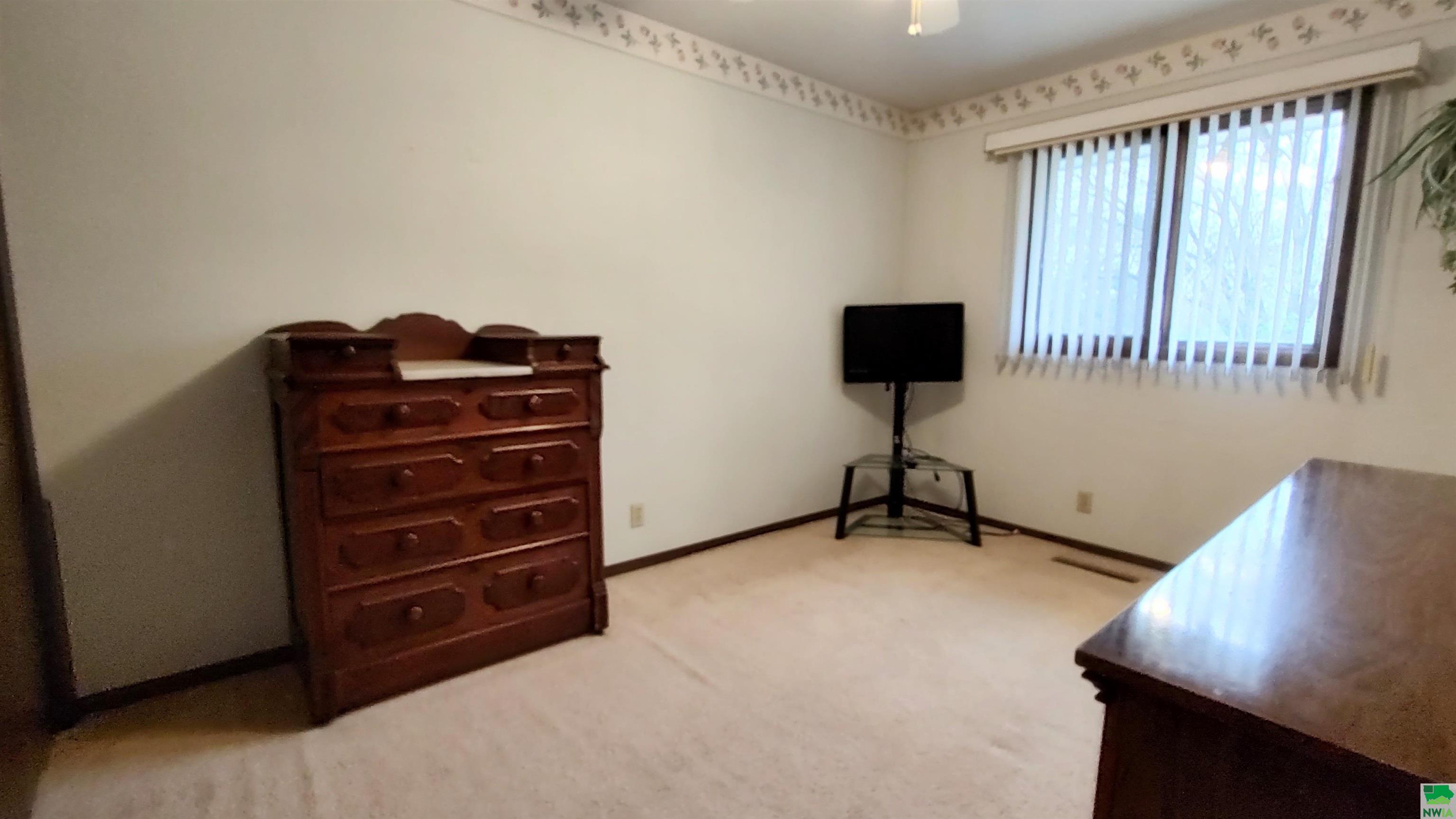 MLS #828430